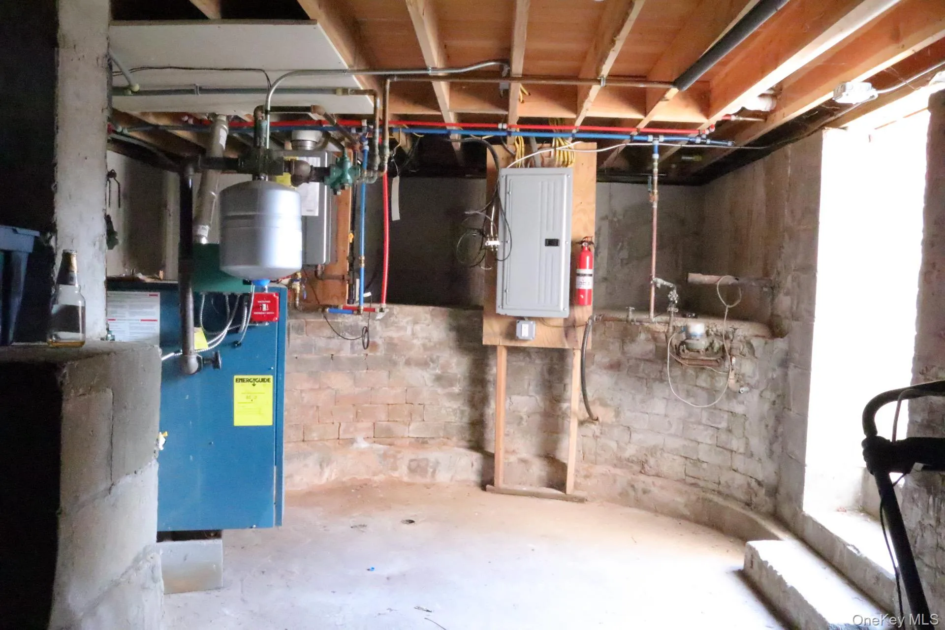 39 Edwards Street, Brookhaven, NY, 3 Bedrooms Bedrooms, 6 Rooms Rooms,2 BathroomsBathrooms,Residential Lease,For Rent,Edwards,0,978483 39 Edwards Street, Brookhaven, NY, 3 Bedrooms Bedrooms, 6 Rooms Rooms,2 BathroomsBathrooms,Residential Lease,For Rent,Edwards,0,978483