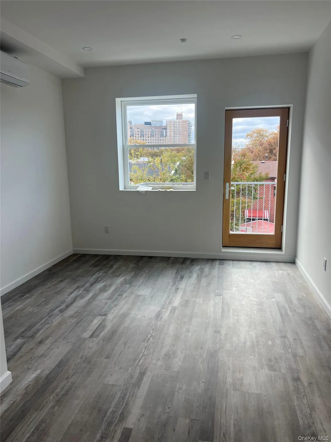518 Thatford Avenue, New York, NY, 4 Bedrooms Bedrooms, 6 Rooms Rooms,1 BathroomBathrooms,Residential Lease,For Rent,Thatford,0,978485 518 Thatford Avenue, New York, NY, 4 Bedrooms Bedrooms, 6 Rooms Rooms,1 BathroomBathrooms,Residential Lease,For Rent,Thatford,0,978485