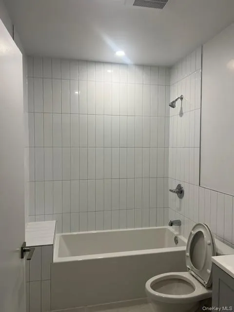 518 Thatford Avenue, New York, NY, 4 Bedrooms Bedrooms, 6 Rooms Rooms,1 BathroomBathrooms,Residential Lease,For Rent,Thatford,0,978485 518 Thatford Avenue, New York, NY, 4 Bedrooms Bedrooms, 6 Rooms Rooms,1 BathroomBathrooms,Residential Lease,For Rent,Thatford,0,978485