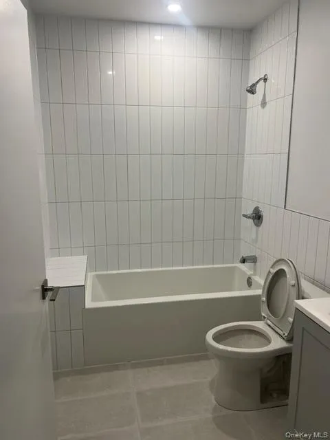 518 Thatford Avenue, New York, NY, 4 Bedrooms Bedrooms, 6 Rooms Rooms,1 BathroomBathrooms,Residential Lease,For Rent,Thatford,0,978485 518 Thatford Avenue, New York, NY, 4 Bedrooms Bedrooms, 6 Rooms Rooms,1 BathroomBathrooms,Residential Lease,For Rent,Thatford,0,978485