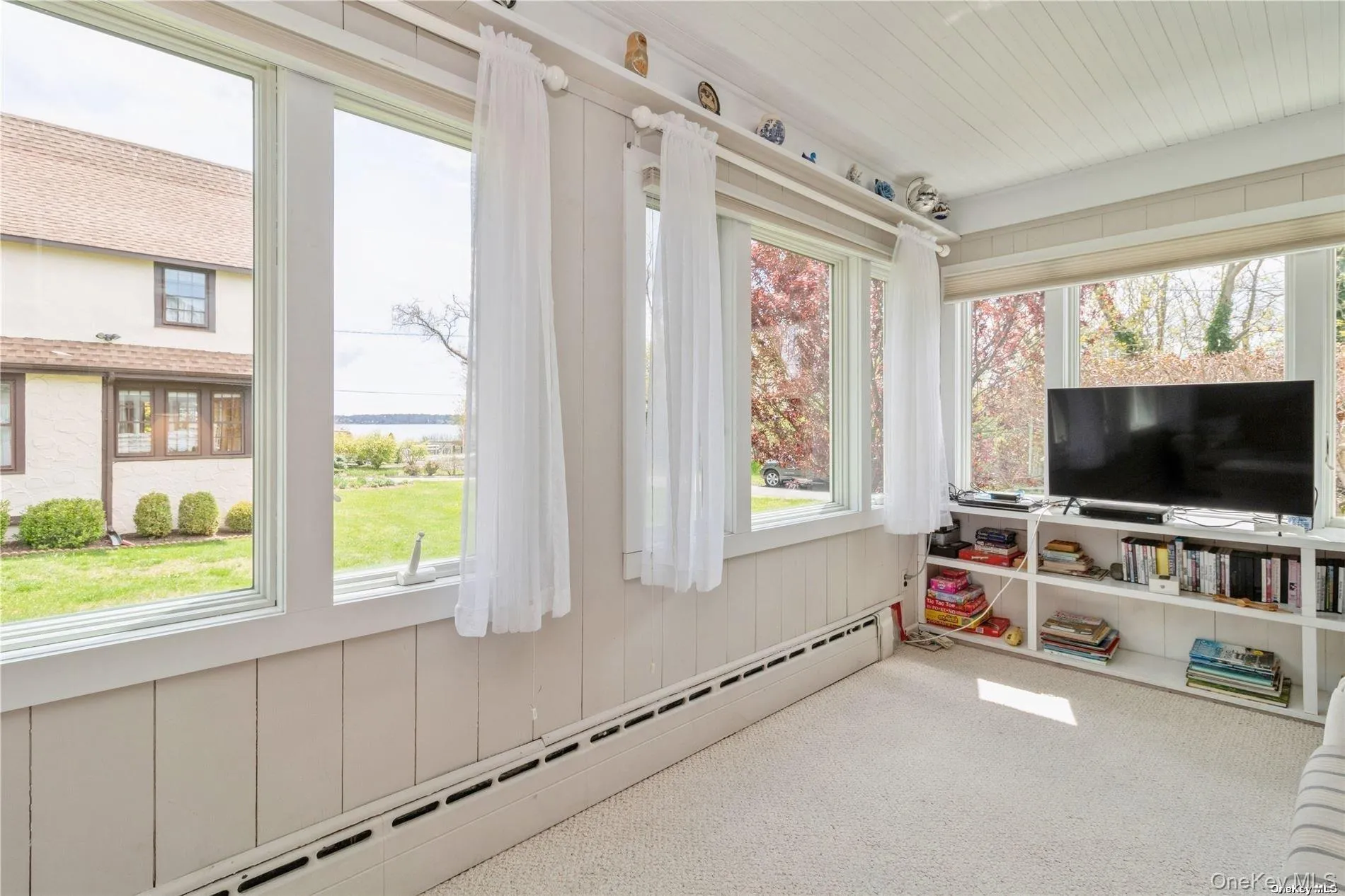 695 Rogers Road, Southold, NY, 5 Bedrooms Bedrooms, 10 Rooms Rooms,2 BathroomsBathrooms,Residential Lease,For Rent,Rogers,0,978487 695 Rogers Road, Southold, NY, 5 Bedrooms Bedrooms, 10 Rooms Rooms,2 BathroomsBathrooms,Residential Lease,For Rent,Rogers,0,978487