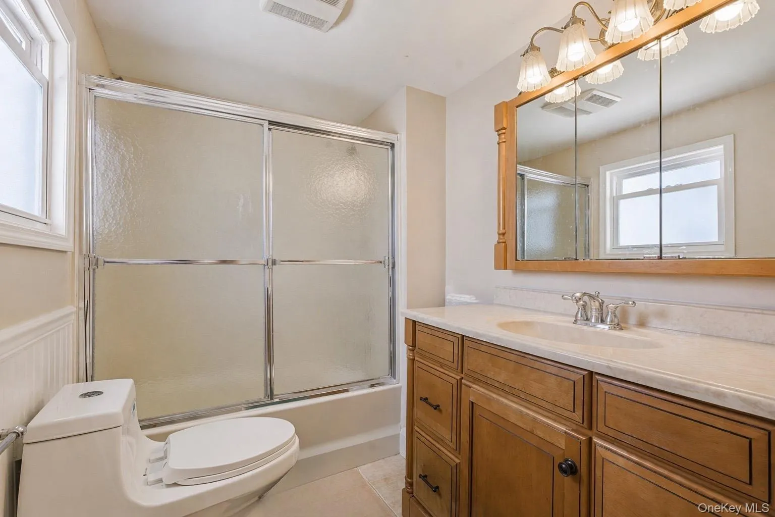 44 Howells Avenue, Brookhaven, NY, 5 Bedrooms Bedrooms, 10 Rooms Rooms,4 BathroomsBathrooms,Residential,For Rent,Howells,0,978494 44 Howells Avenue, Brookhaven, NY, 5 Bedrooms Bedrooms, 10 Rooms Rooms,4 BathroomsBathrooms,Residential,For Rent,Howells,0,978494