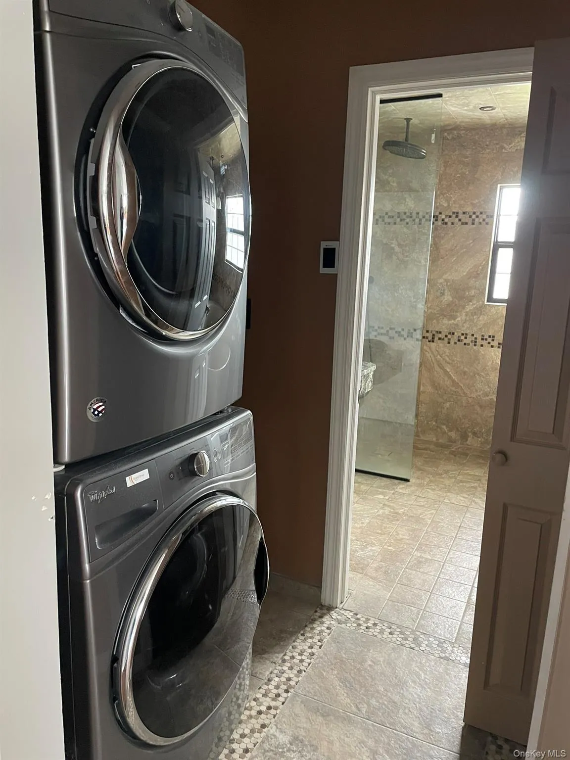 7 Motor Lane, Oyster Bay, NY, 3 Bedrooms Bedrooms, 6 Rooms Rooms,1 BathroomBathrooms,Residential Lease,For Rent,Motor,0,978515 7 Motor Lane, Oyster Bay, NY, 3 Bedrooms Bedrooms, 6 Rooms Rooms,1 BathroomBathrooms,Residential Lease,For Rent,Motor,0,978515
