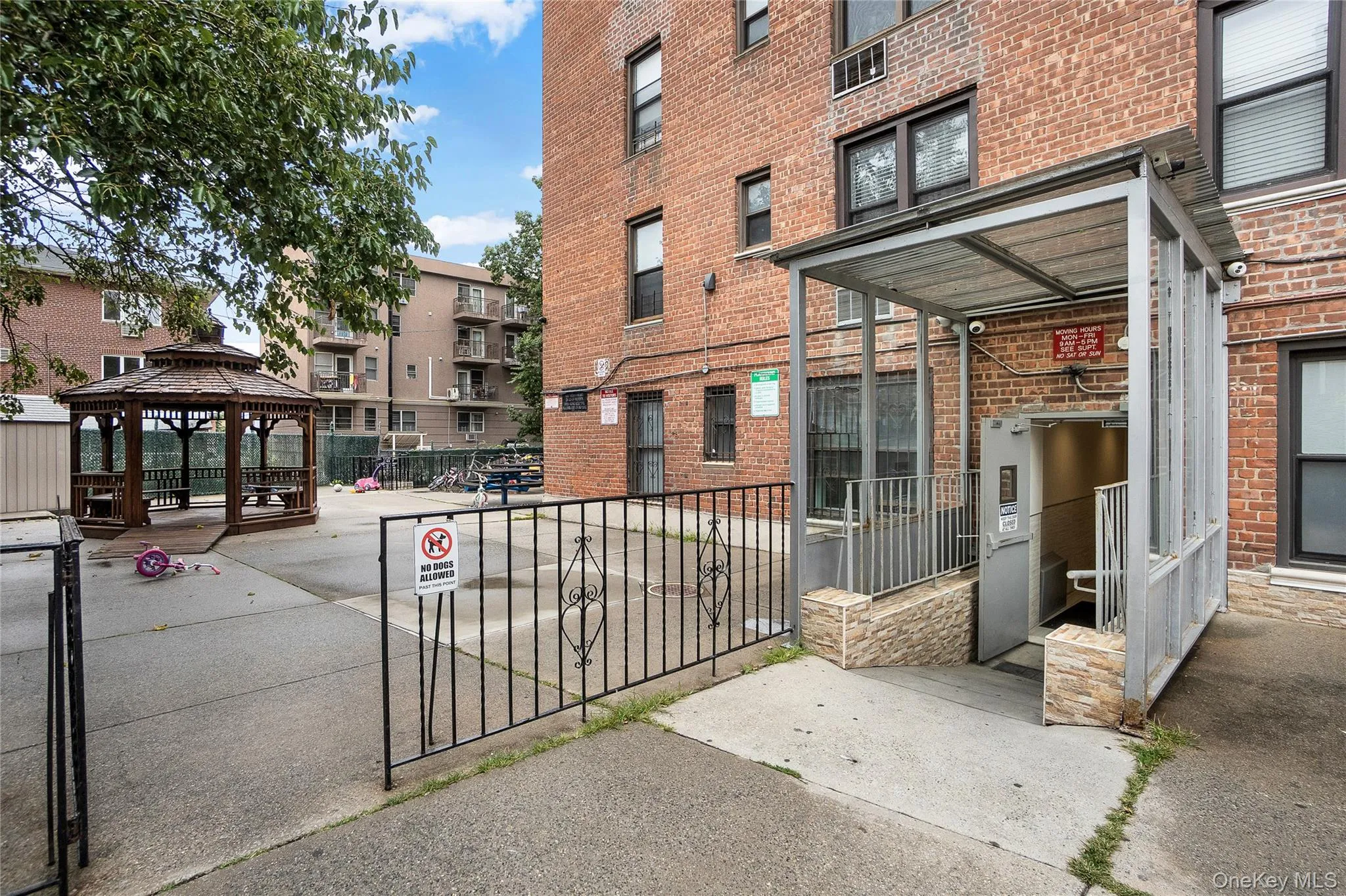 2800 Coyle Street, New York, NY, 3 Bedrooms Bedrooms, 7 Rooms Rooms,1 BathroomBathrooms,Residential,For Rent,Coyle,0,978521 2800 Coyle Street, New York, NY, 3 Bedrooms Bedrooms, 7 Rooms Rooms,1 BathroomBathrooms,Residential,For Rent,Coyle,0,978521