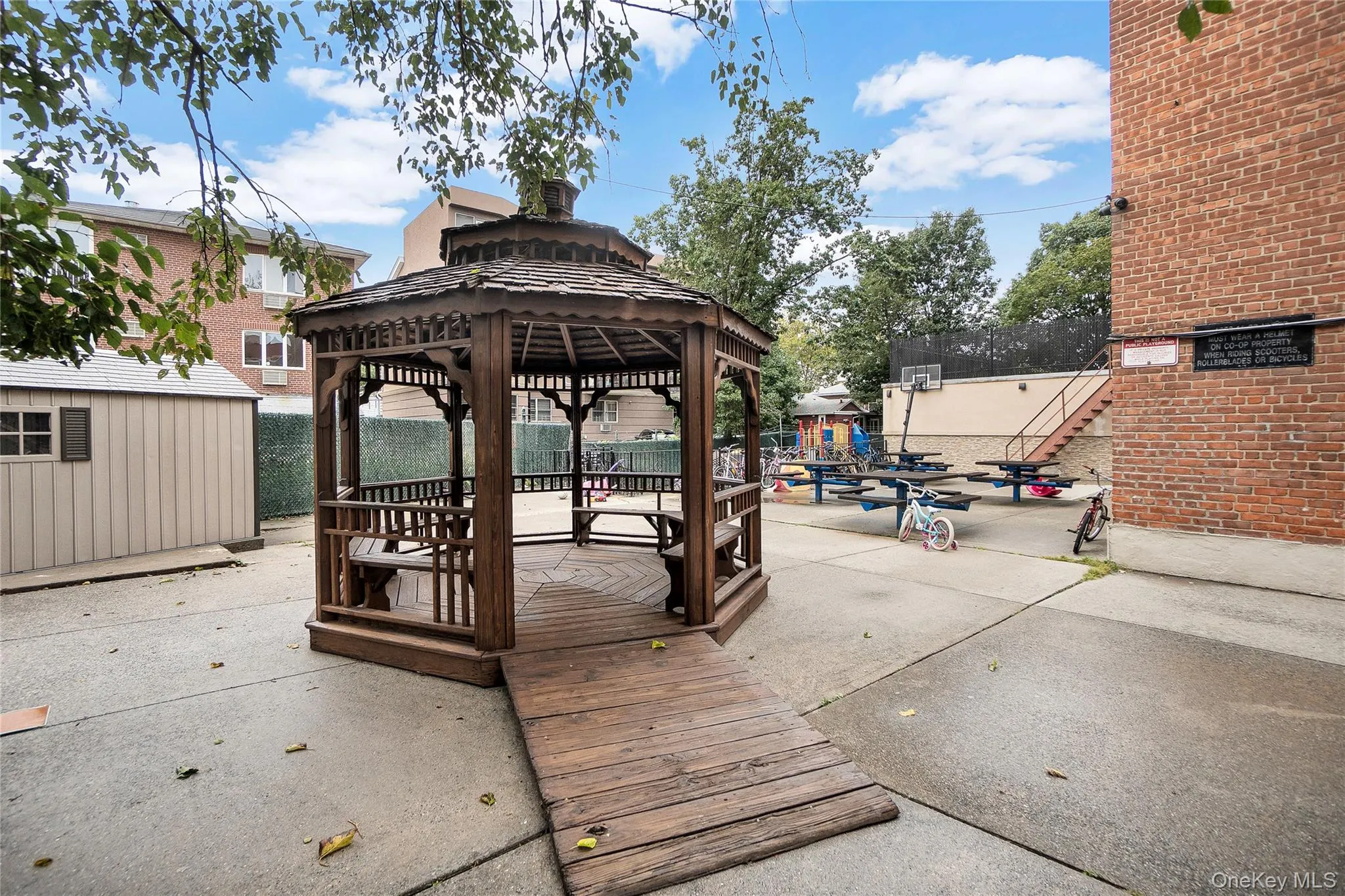 2800 Coyle Street, New York, NY, 3 Bedrooms Bedrooms, 7 Rooms Rooms,1 BathroomBathrooms,Residential,For Rent,Coyle,0,978521 2800 Coyle Street, New York, NY, 3 Bedrooms Bedrooms, 7 Rooms Rooms,1 BathroomBathrooms,Residential,For Rent,Coyle,0,978521