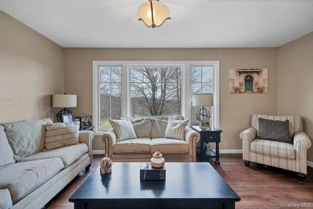 215 Prospect Road, Blooming Grove, NY, 4 Bedrooms Bedrooms, 7 Rooms Rooms,3 BathroomsBathrooms,Residential,For Rent,Prospect,0,978536 215 Prospect Road, Blooming Grove, NY, 4 Bedrooms Bedrooms, 7 Rooms Rooms,3 BathroomsBathrooms,Residential,For Rent,Prospect,0,978536