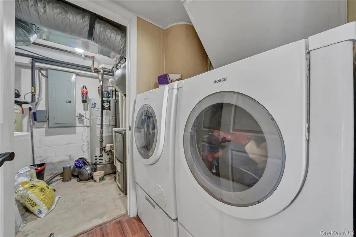 215 Prospect Road, Blooming Grove, NY, 4 Bedrooms Bedrooms, 7 Rooms Rooms,3 BathroomsBathrooms,Residential,For Rent,Prospect,0,978536 215 Prospect Road, Blooming Grove, NY, 4 Bedrooms Bedrooms, 7 Rooms Rooms,3 BathroomsBathrooms,Residential,For Rent,Prospect,0,978536