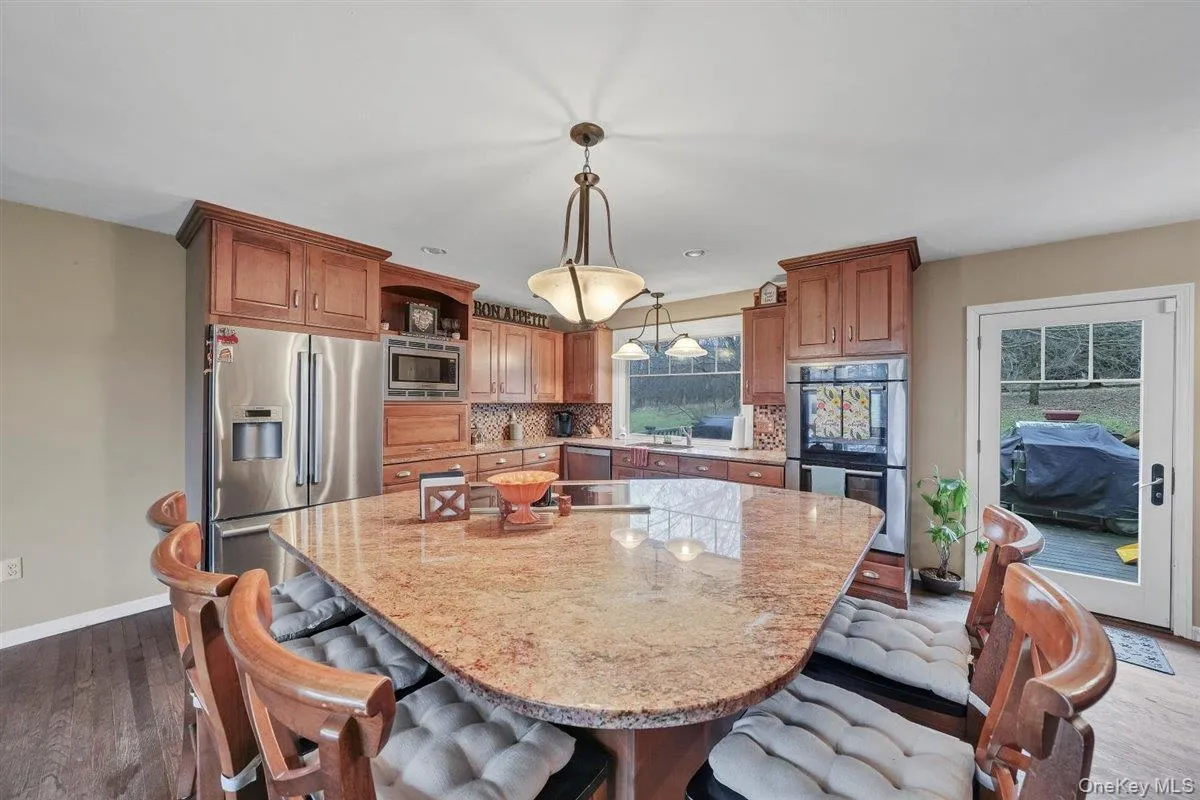 215 Prospect Road, Blooming Grove, NY, 4 Bedrooms Bedrooms, 7 Rooms Rooms,3 BathroomsBathrooms,Residential,For Rent,Prospect,0,978536 215 Prospect Road, Blooming Grove, NY, 4 Bedrooms Bedrooms, 7 Rooms Rooms,3 BathroomsBathrooms,Residential,For Rent,Prospect,0,978536