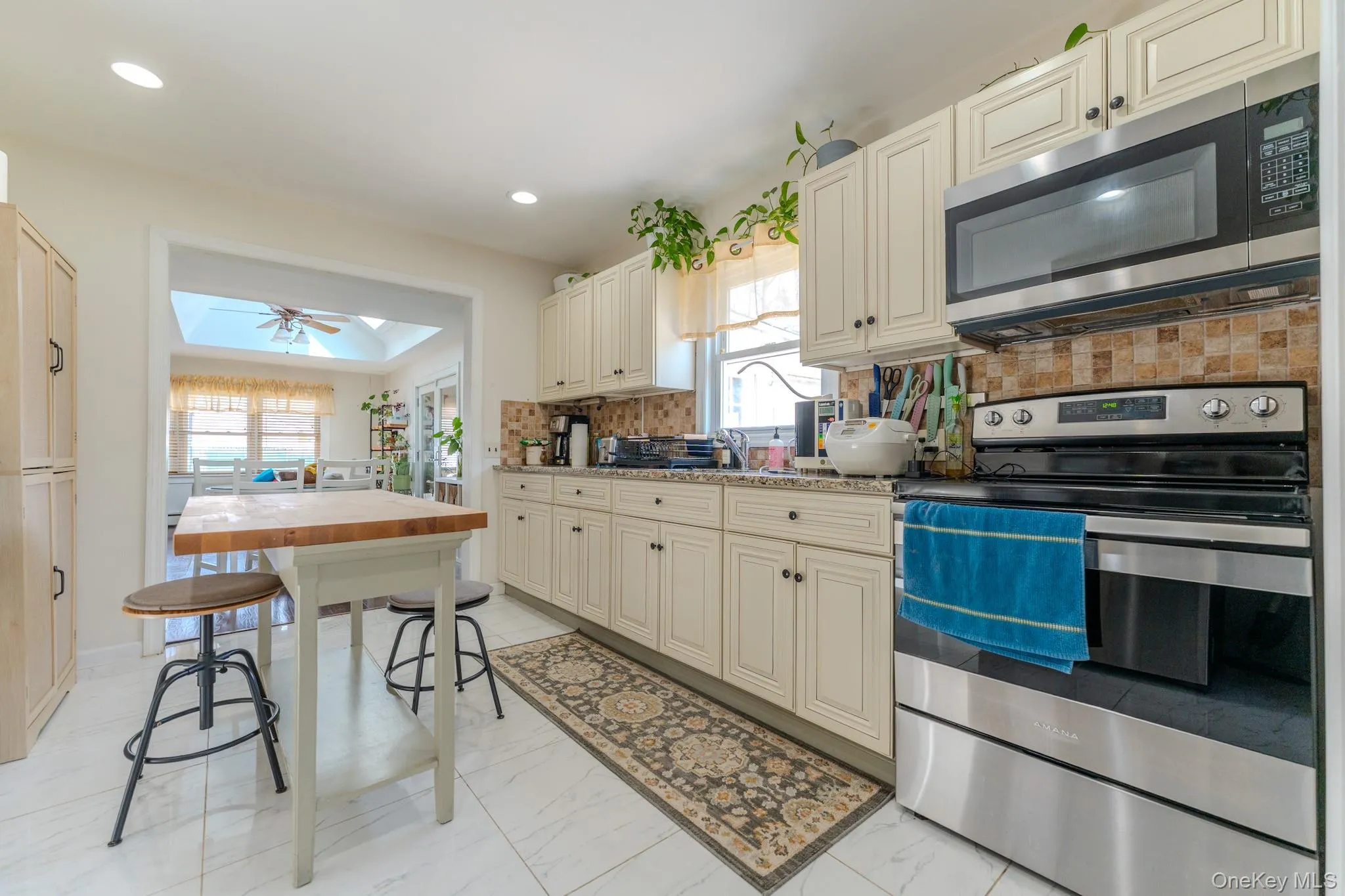 33 Manor Drive, Brookhaven, NY, 3 Bedrooms Bedrooms, 8 Rooms Rooms,1 BathroomBathrooms,Residential,For Rent,Manor,0,978553 33 Manor Drive, Brookhaven, NY, 3 Bedrooms Bedrooms, 8 Rooms Rooms,1 BathroomBathrooms,Residential,For Rent,Manor,0,978553