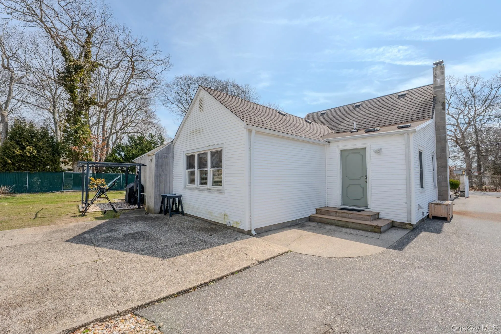 33 Manor Drive, Brookhaven, NY, 3 Bedrooms Bedrooms, 8 Rooms Rooms,1 BathroomBathrooms,Residential,For Rent,Manor,0,978553 33 Manor Drive, Brookhaven, NY, 3 Bedrooms Bedrooms, 8 Rooms Rooms,1 BathroomBathrooms,Residential,For Rent,Manor,0,978553