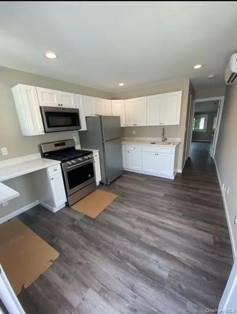 11 Stan Haven Place, Huntington, NY, 1 Bedroom Bedrooms, 2 Rooms Rooms,1 BathroomBathrooms,Residential Lease,For Rent,Stan Haven,0,978561 11 Stan Haven Place, Huntington, NY, 1 Bedroom Bedrooms, 2 Rooms Rooms,1 BathroomBathrooms,Residential Lease,For Rent,Stan Haven,0,978561