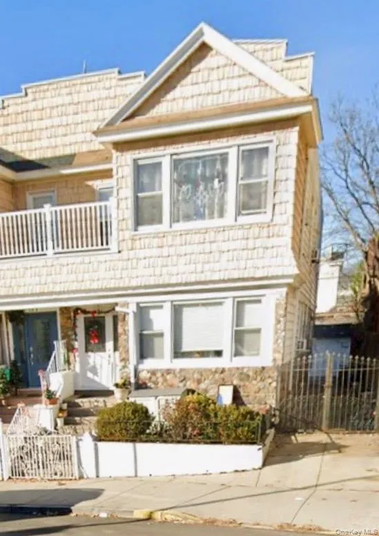 177 Highland Boulevard, New York, NY, 3 Bedrooms Bedrooms, 7 Rooms Rooms,1 BathroomBathrooms,Residential Lease,For Rent,Highland,0,978590 177 Highland Boulevard, New York, NY, 3 Bedrooms Bedrooms, 7 Rooms Rooms,1 BathroomBathrooms,Residential Lease,For Rent,Highland,0,978590