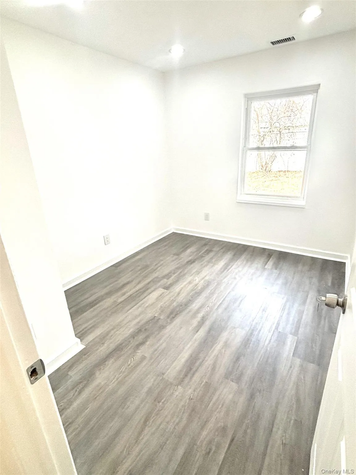 718 Provost Avenue, Brookhaven, NY, 4 Bedrooms Bedrooms, 6 Rooms Rooms,1 BathroomBathrooms,Residential Lease,For Rent,Provost,0,978598 718 Provost Avenue, Brookhaven, NY, 4 Bedrooms Bedrooms, 6 Rooms Rooms,1 BathroomBathrooms,Residential Lease,For Rent,Provost,0,978598