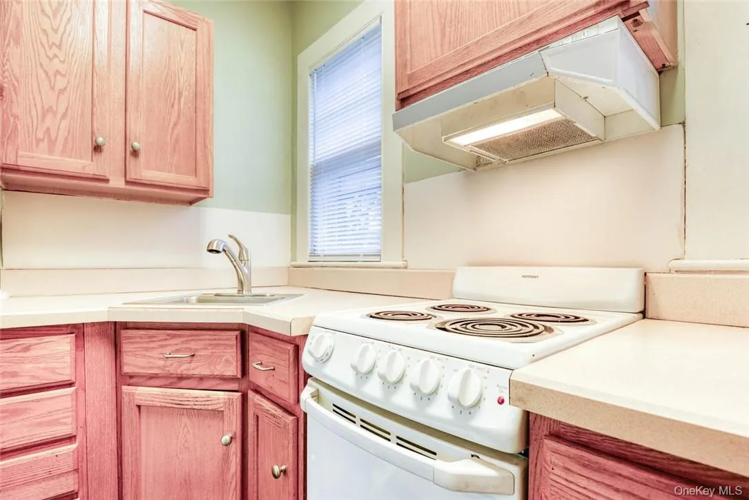 25 Maple Avenue, Warwick (town), NY, 3 Rooms Rooms,1 BathroomBathrooms,Residential Lease,For Rent,Maple,0,978599 25 Maple Avenue, Warwick (town), NY, 3 Rooms Rooms,1 BathroomBathrooms,Residential Lease,For Rent,Maple,0,978599