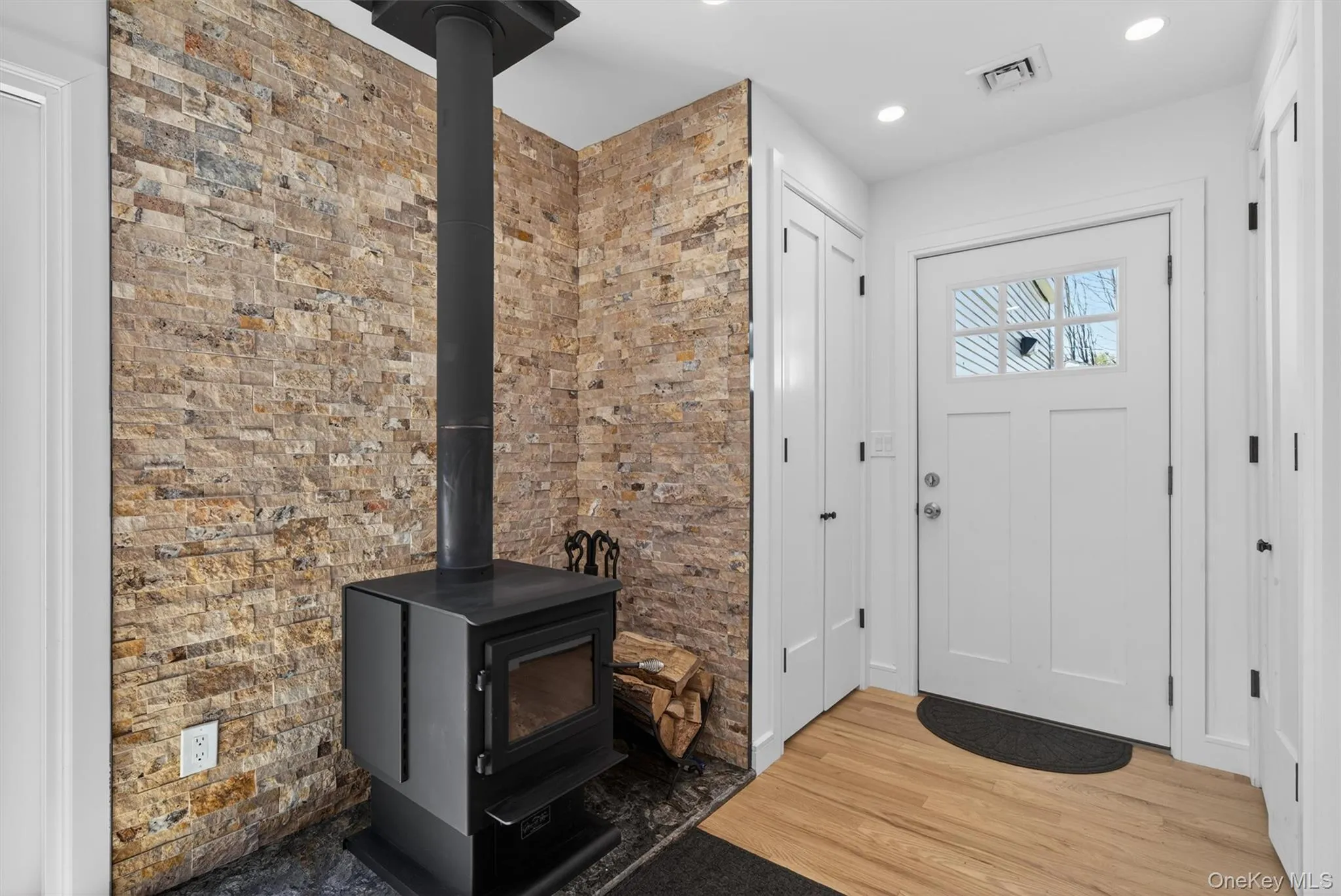 65 Bradley Road, Neversink, NY, 3 Bedrooms Bedrooms, 8 Rooms Rooms,3 BathroomsBathrooms,Residential,For Rent,Bradley,0,978600 65 Bradley Road, Neversink, NY, 3 Bedrooms Bedrooms, 8 Rooms Rooms,3 BathroomsBathrooms,Residential,For Rent,Bradley,0,978600