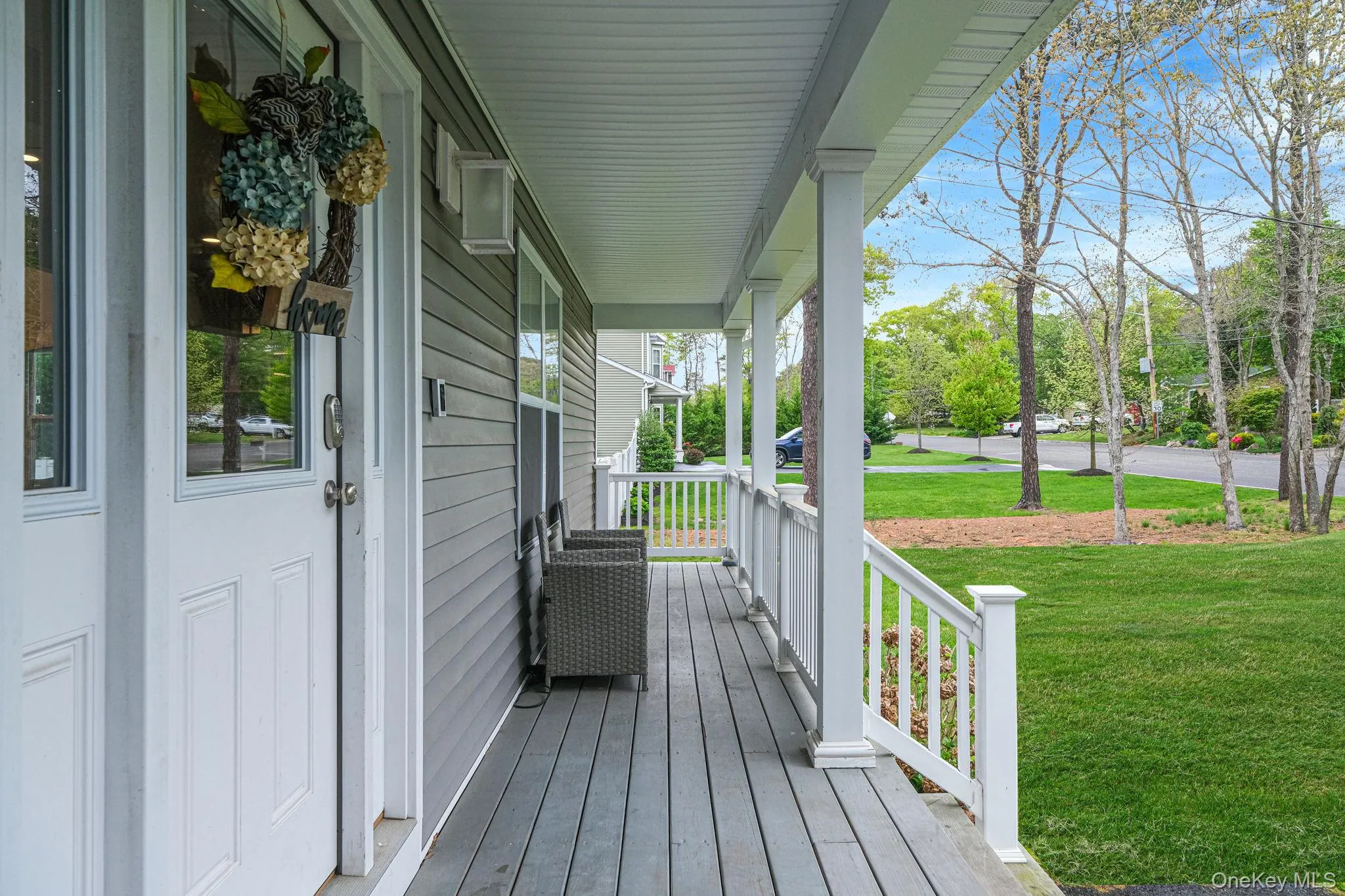Beautiful, young 4/2.5 colonial on .52 acres! Front porch Beautiful, young 4/2.5 colonial on .52 acres! Front porch