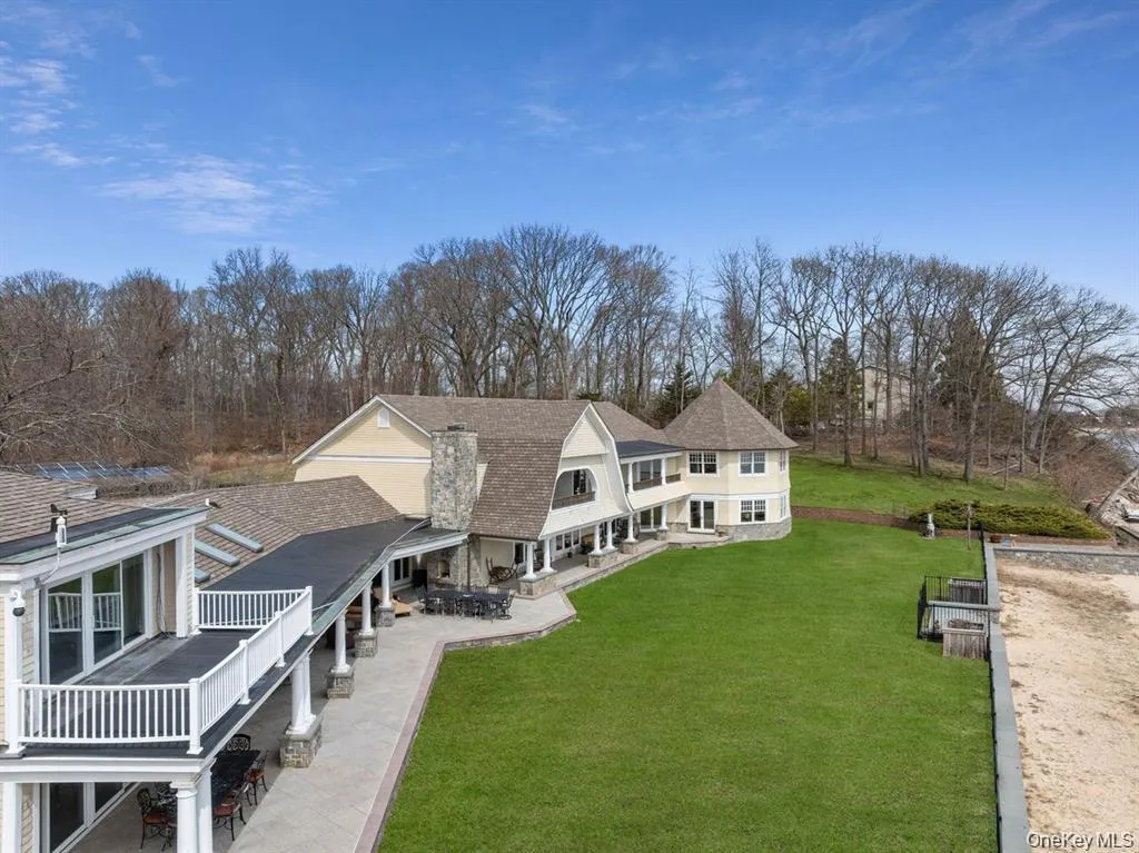 33 Beach Road, Huntington, NY, 6 Bedrooms Bedrooms, 15 Rooms Rooms,4 BathroomsBathrooms,Residential,For Rent,Beach,0,978627 33 Beach Road, Huntington, NY, 6 Bedrooms Bedrooms, 15 Rooms Rooms,4 BathroomsBathrooms,Residential,For Rent,Beach,0,978627