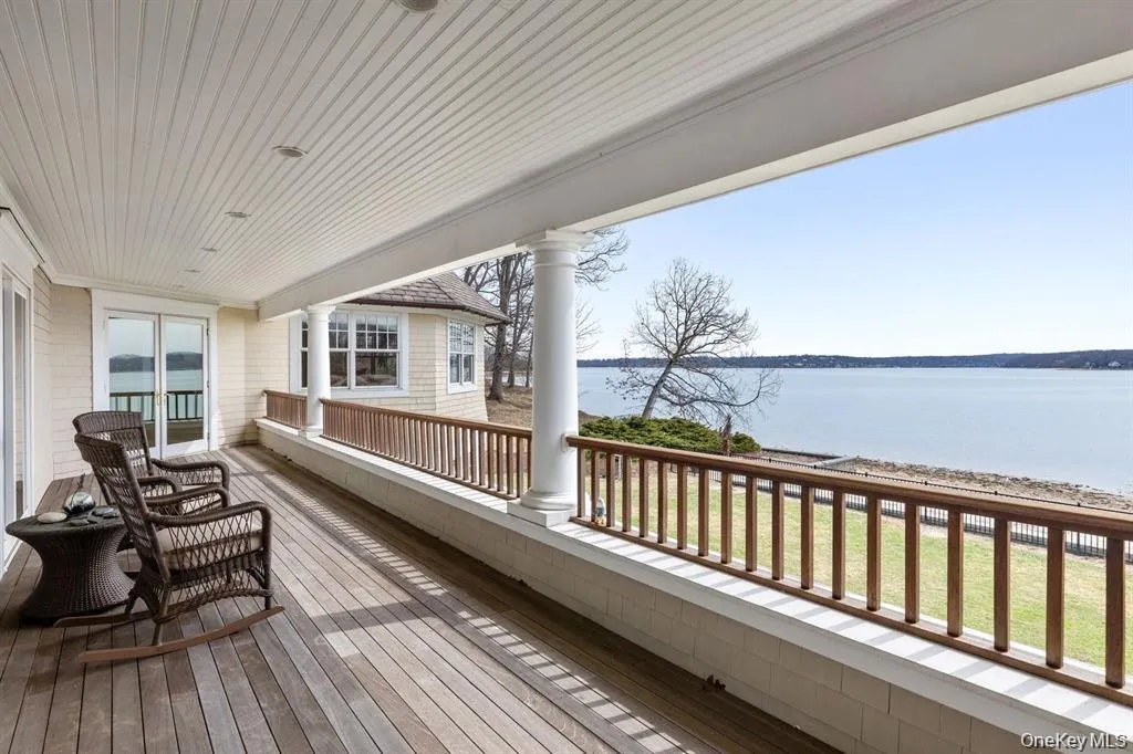 33 Beach Road, Huntington, NY, 6 Bedrooms Bedrooms, 15 Rooms Rooms,4 BathroomsBathrooms,Residential,For Rent,Beach,0,978627 33 Beach Road, Huntington, NY, 6 Bedrooms Bedrooms, 15 Rooms Rooms,4 BathroomsBathrooms,Residential,For Rent,Beach,0,978627