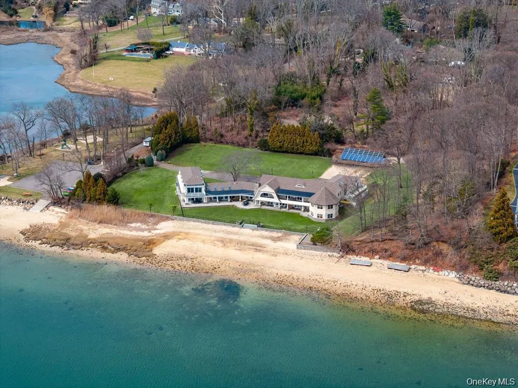 33 Beach Road, Huntington, NY, 6 Bedrooms Bedrooms, 15 Rooms Rooms,4 BathroomsBathrooms,Residential,For Rent,Beach,0,978627 33 Beach Road, Huntington, NY, 6 Bedrooms Bedrooms, 15 Rooms Rooms,4 BathroomsBathrooms,Residential,For Rent,Beach,0,978627