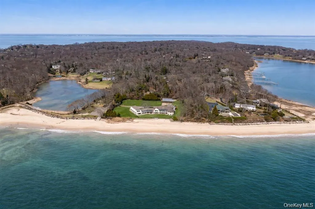 33 Beach Road, Huntington, NY, 6 Bedrooms Bedrooms, 15 Rooms Rooms,4 BathroomsBathrooms,Residential,For Rent,Beach,0,978627 33 Beach Road, Huntington, NY, 6 Bedrooms Bedrooms, 15 Rooms Rooms,4 BathroomsBathrooms,Residential,For Rent,Beach,0,978627