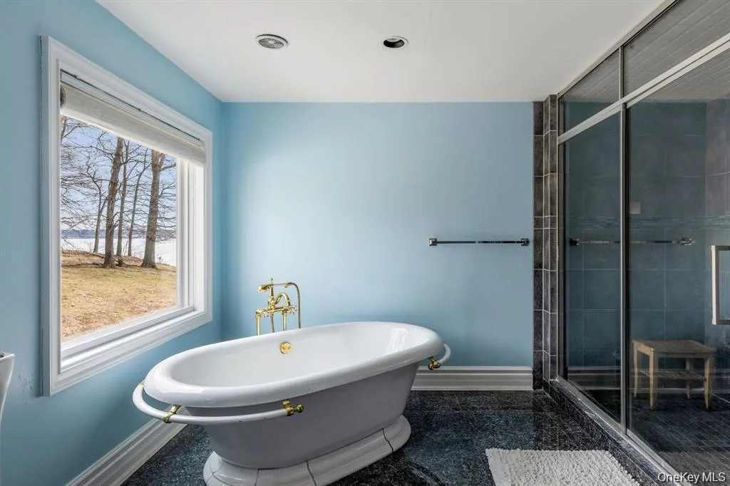 33 Beach Road, Huntington, NY, 6 Bedrooms Bedrooms, 15 Rooms Rooms,4 BathroomsBathrooms,Residential,For Rent,Beach,0,978627 33 Beach Road, Huntington, NY, 6 Bedrooms Bedrooms, 15 Rooms Rooms,4 BathroomsBathrooms,Residential,For Rent,Beach,0,978627