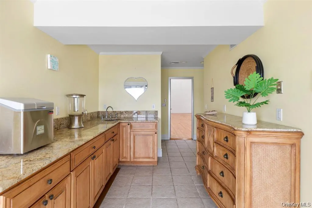 33 Beach Road, Huntington, NY, 6 Bedrooms Bedrooms, 15 Rooms Rooms,4 BathroomsBathrooms,Residential,For Rent,Beach,0,978627 33 Beach Road, Huntington, NY, 6 Bedrooms Bedrooms, 15 Rooms Rooms,4 BathroomsBathrooms,Residential,For Rent,Beach,0,978627