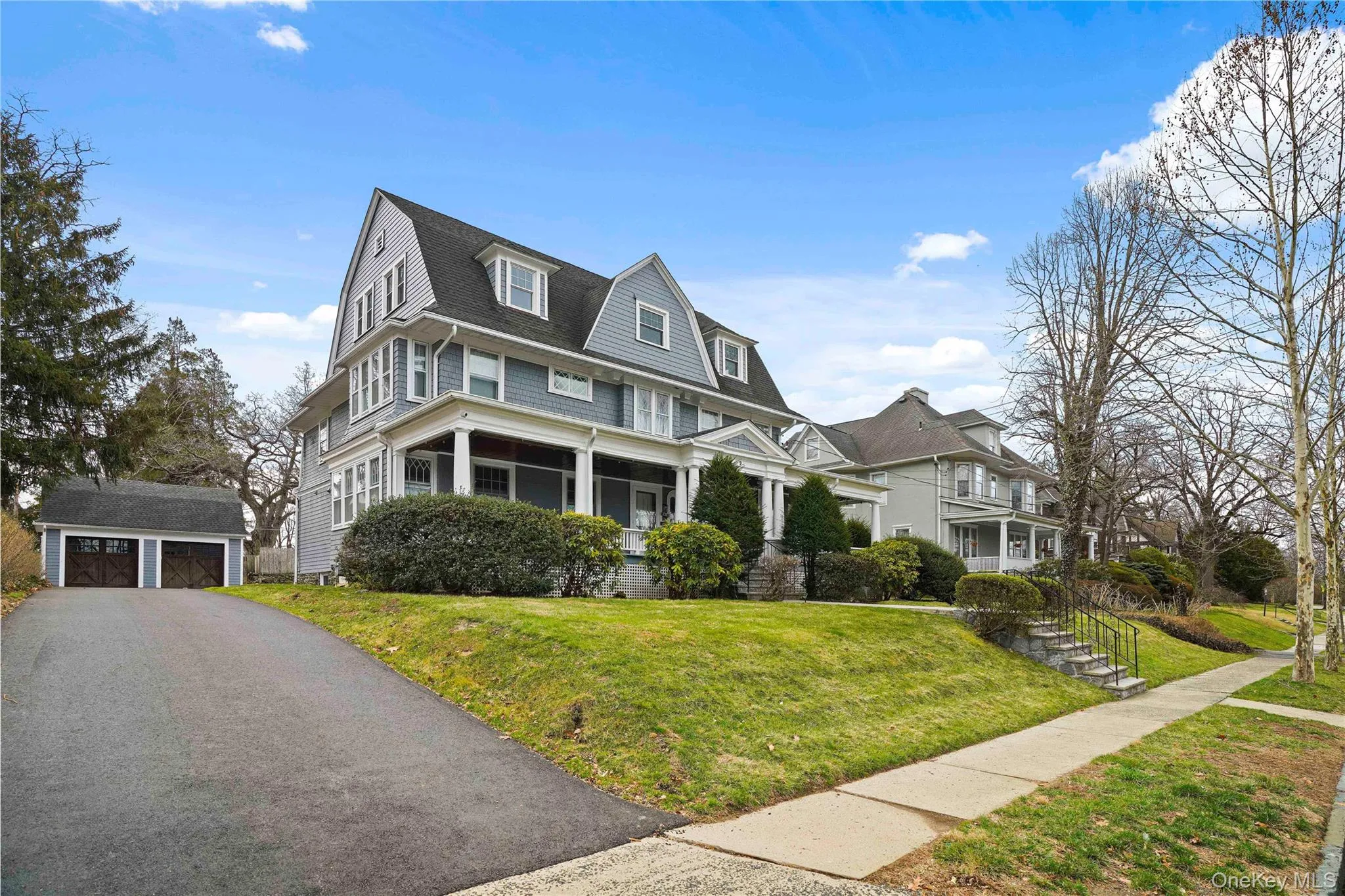 Welcome Home To 9 Ridgeview Avenue Welcome Home To 9 Ridgeview Avenue