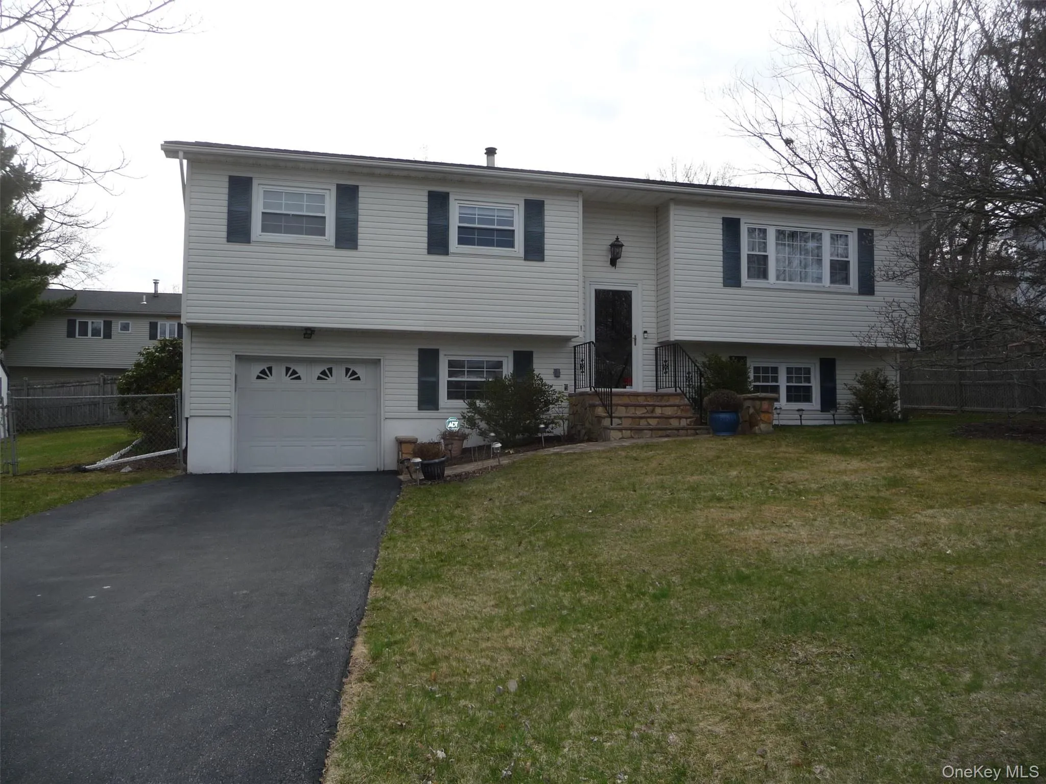 1 Weather Vane Way, Middletown, NY, 4 Bedrooms Bedrooms, 9 Rooms Rooms,2 BathroomsBathrooms,Residential Lease,For Rent,Weather Vane,0,978654 1 Weather Vane Way, Middletown, NY, 4 Bedrooms Bedrooms, 9 Rooms Rooms,2 BathroomsBathrooms,Residential Lease,For Rent,Weather Vane,0,978654