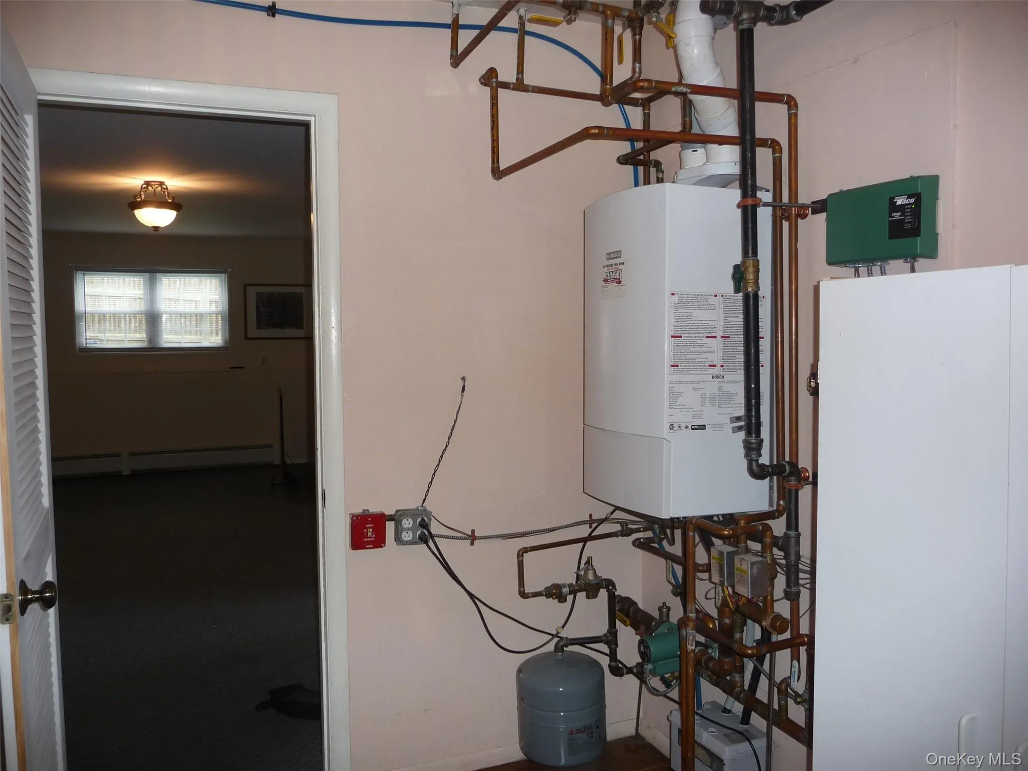 1 Weather Vane Way, Middletown, NY, 4 Bedrooms Bedrooms, 9 Rooms Rooms,2 BathroomsBathrooms,Residential Lease,For Rent,Weather Vane,0,978654 1 Weather Vane Way, Middletown, NY, 4 Bedrooms Bedrooms, 9 Rooms Rooms,2 BathroomsBathrooms,Residential Lease,For Rent,Weather Vane,0,978654