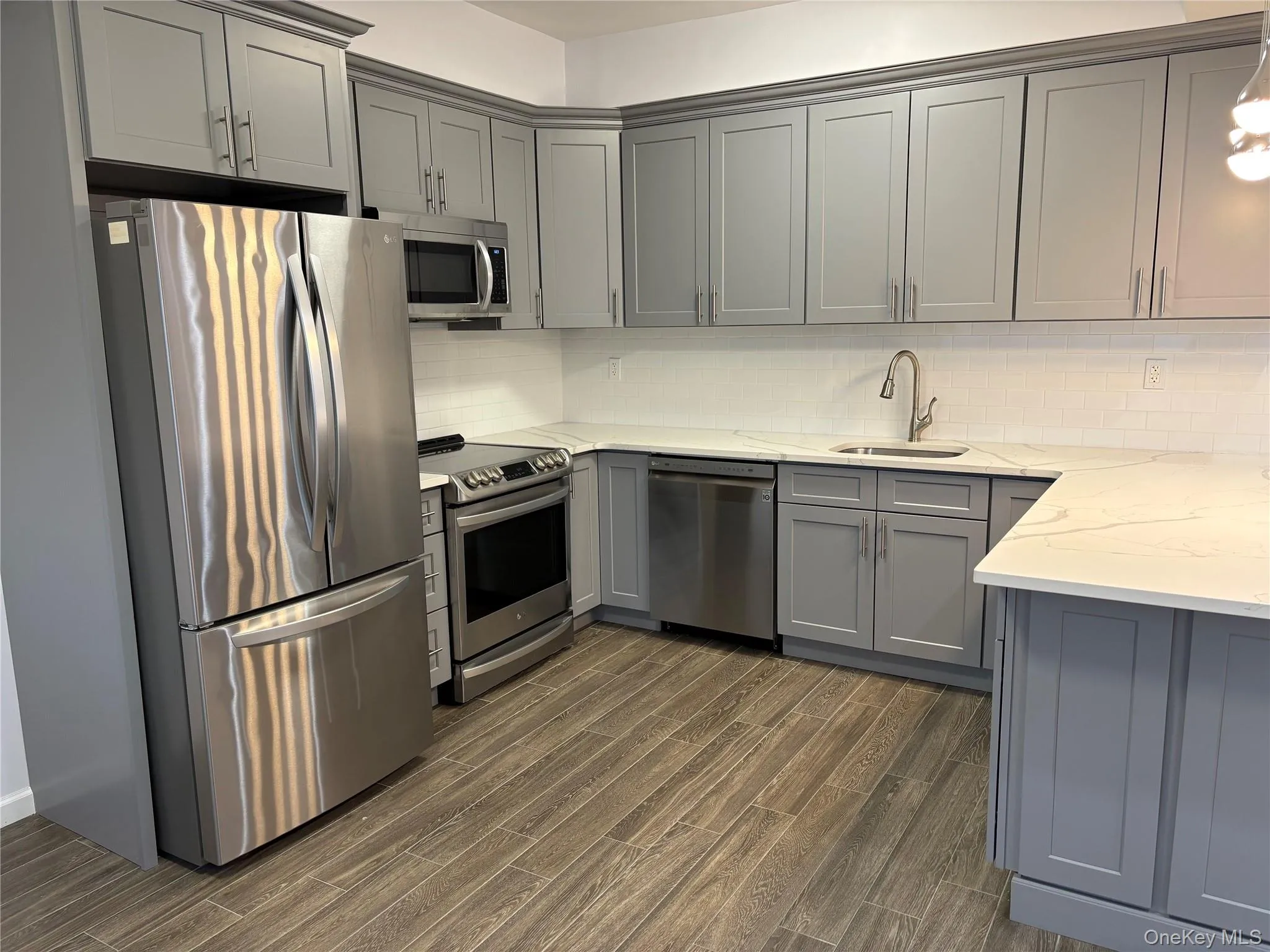 2 Bay Club, New York, NY, 2 Bedrooms Bedrooms, 6 Rooms Rooms,2 BathroomsBathrooms,Residential Lease,For Rent,Bay Club,0,978674 2 Bay Club, New York, NY, 2 Bedrooms Bedrooms, 6 Rooms Rooms,2 BathroomsBathrooms,Residential Lease,For Rent,Bay Club,0,978674