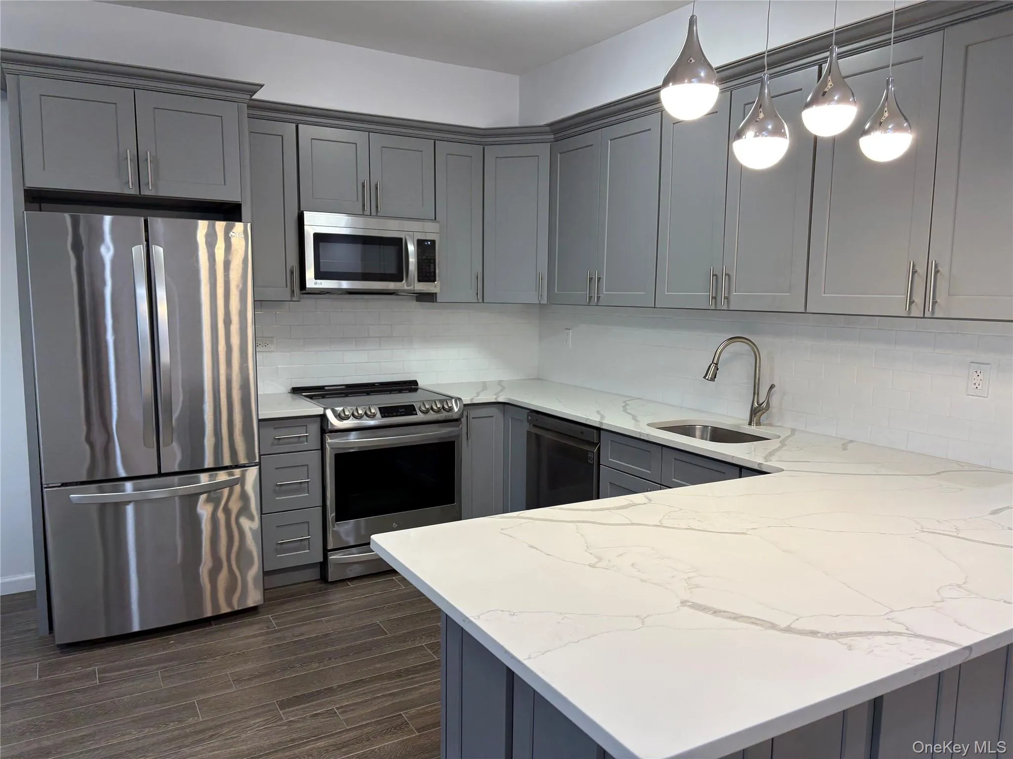 2 Bay Club, New York, NY, 2 Bedrooms Bedrooms, 6 Rooms Rooms,2 BathroomsBathrooms,Residential Lease,For Rent,Bay Club,0,978674 2 Bay Club, New York, NY, 2 Bedrooms Bedrooms, 6 Rooms Rooms,2 BathroomsBathrooms,Residential Lease,For Rent,Bay Club,0,978674