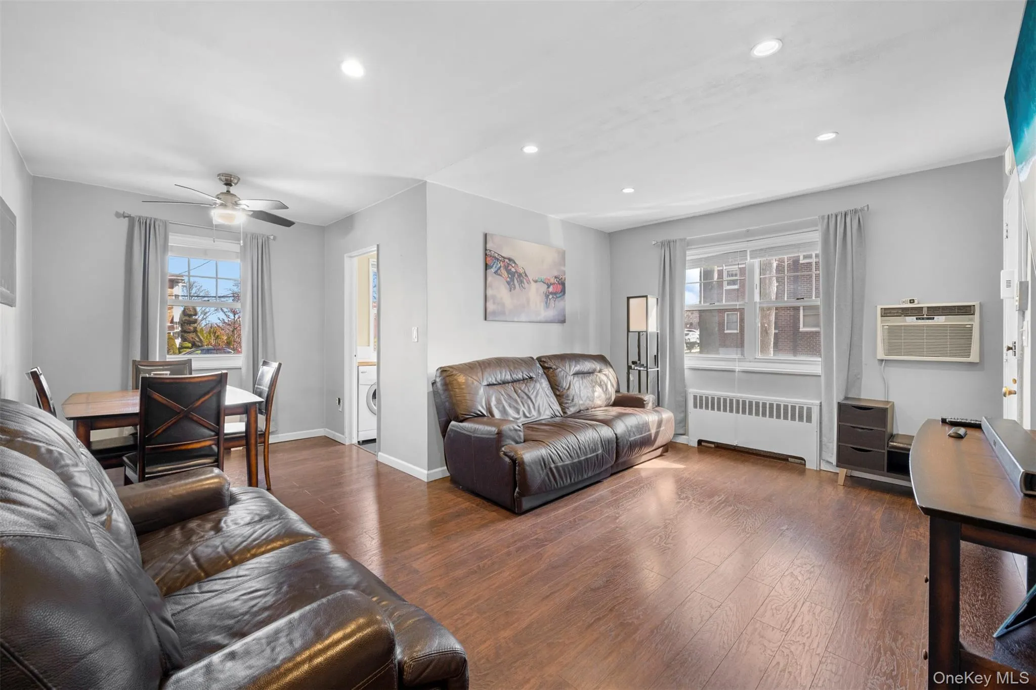 253-12 60th Avenue, New York, NY, 1 Bedroom Bedrooms, 4 Rooms Rooms,1 BathroomBathrooms,Residential,For Rent,60th,0,978711 253-12 60th Avenue, New York, NY, 1 Bedroom Bedrooms, 4 Rooms Rooms,1 BathroomBathrooms,Residential,For Rent,60th,0,978711