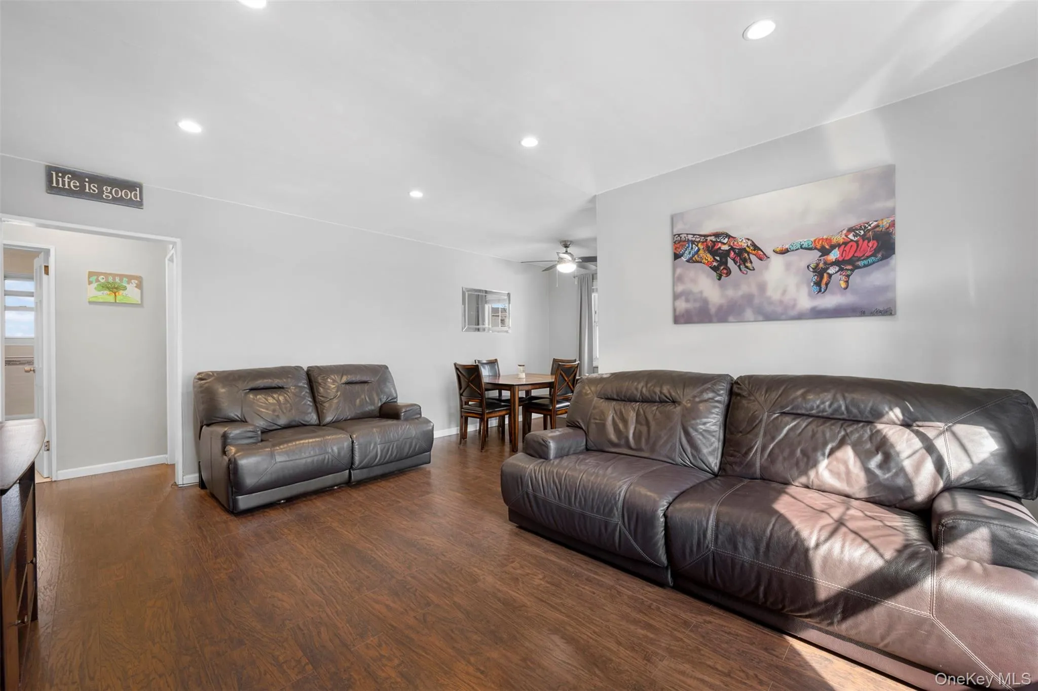 253-12 60th Avenue, New York, NY, 1 Bedroom Bedrooms, 4 Rooms Rooms,1 BathroomBathrooms,Residential,For Rent,60th,0,978711 253-12 60th Avenue, New York, NY, 1 Bedroom Bedrooms, 4 Rooms Rooms,1 BathroomBathrooms,Residential,For Rent,60th,0,978711