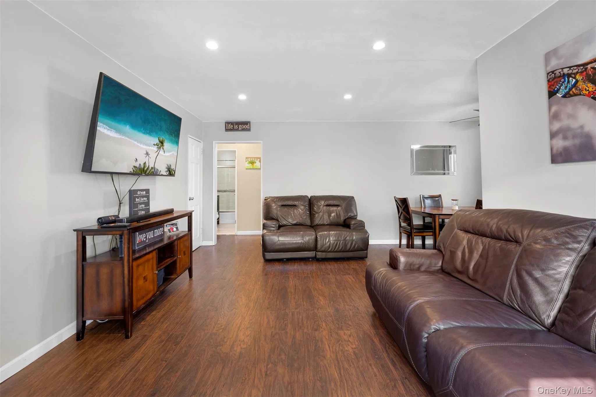 253-12 60th Avenue, New York, NY, 1 Bedroom Bedrooms, 4 Rooms Rooms,1 BathroomBathrooms,Residential,For Rent,60th,0,978711 253-12 60th Avenue, New York, NY, 1 Bedroom Bedrooms, 4 Rooms Rooms,1 BathroomBathrooms,Residential,For Rent,60th,0,978711