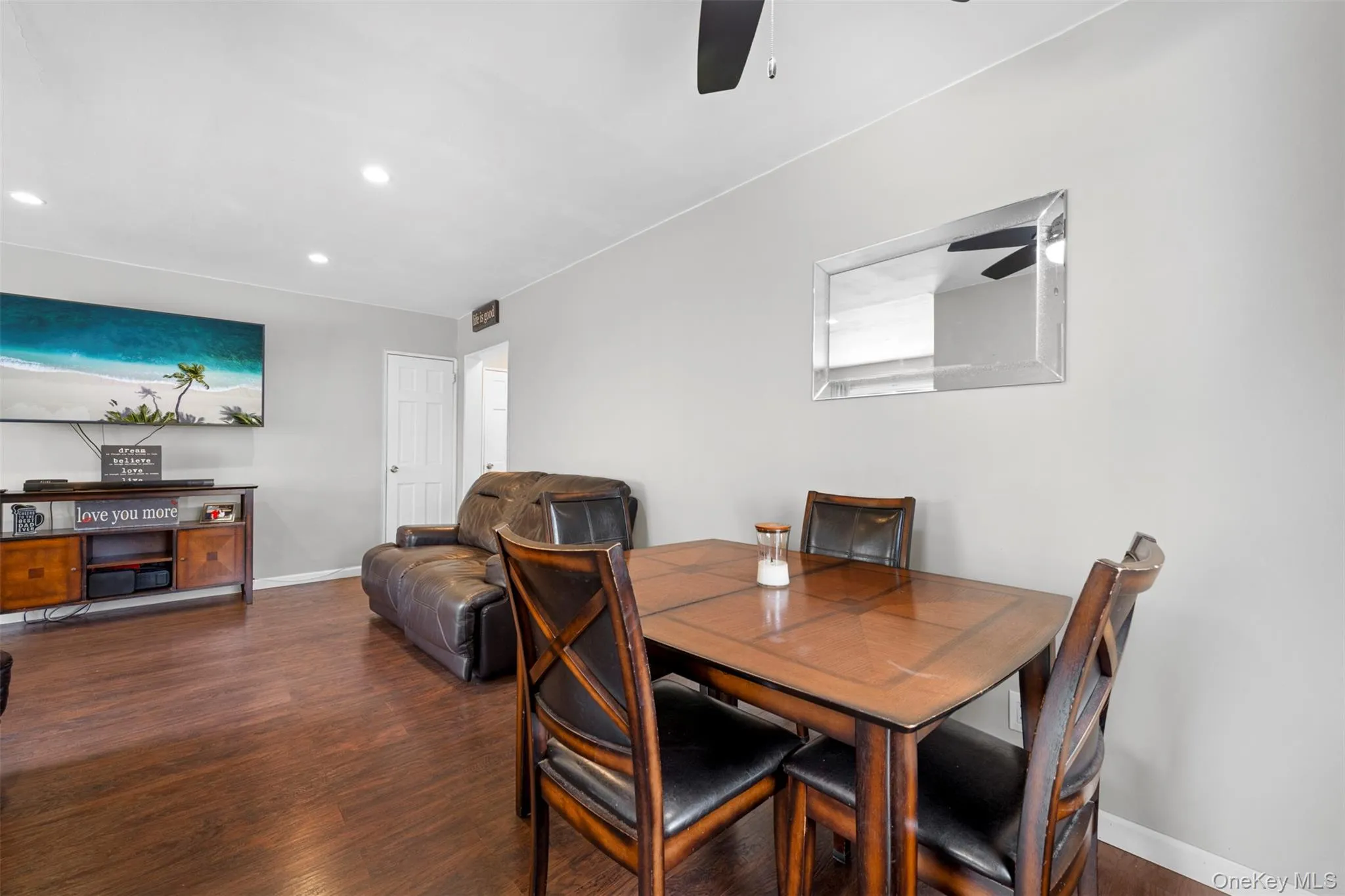 253-12 60th Avenue, New York, NY, 1 Bedroom Bedrooms, 4 Rooms Rooms,1 BathroomBathrooms,Residential,For Rent,60th,0,978711 253-12 60th Avenue, New York, NY, 1 Bedroom Bedrooms, 4 Rooms Rooms,1 BathroomBathrooms,Residential,For Rent,60th,0,978711