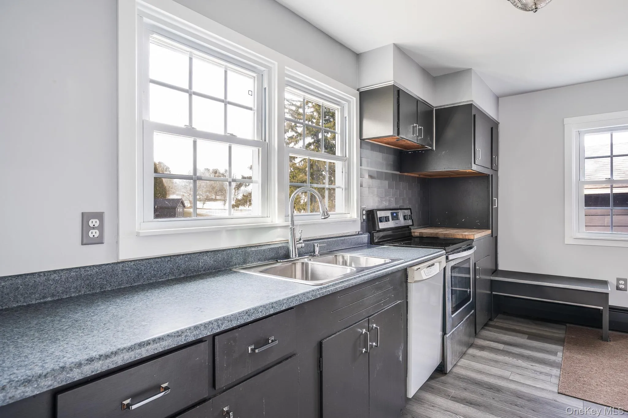 9377 State Route 22, Hillsdale, NY, 2 Bedrooms Bedrooms, 6 Rooms Rooms,1 BathroomBathrooms,Residential,For Rent,State Route 22,0,978730 9377 State Route 22, Hillsdale, NY, 2 Bedrooms Bedrooms, 6 Rooms Rooms,1 BathroomBathrooms,Residential,For Rent,State Route 22,0,978730