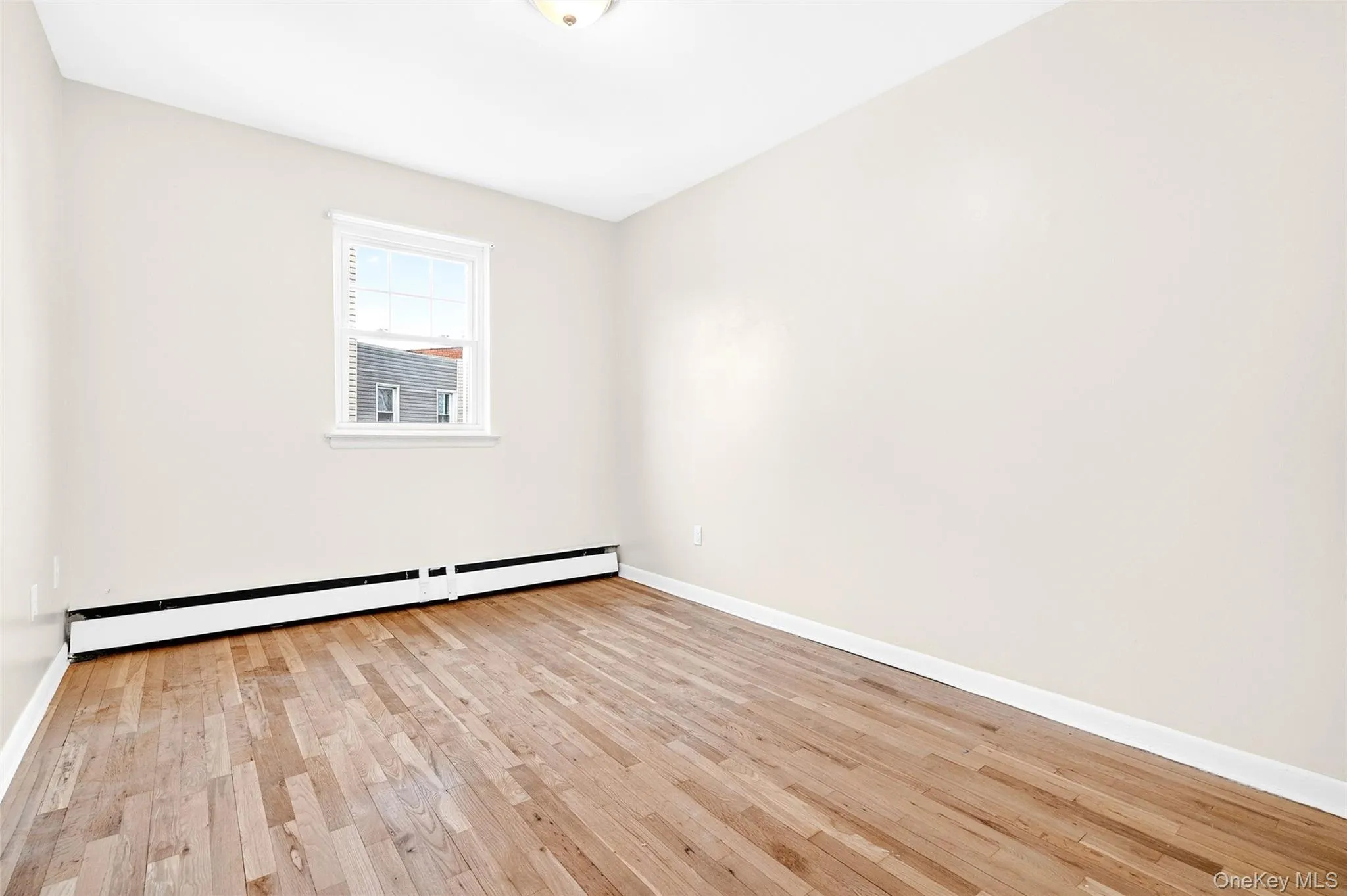 3615 Eastchester Road, New York, NY, 3 Bedrooms Bedrooms, 5 Rooms Rooms,1 BathroomBathrooms,Residential Lease,For Rent,Eastchester,0,978733 3615 Eastchester Road, New York, NY, 3 Bedrooms Bedrooms, 5 Rooms Rooms,1 BathroomBathrooms,Residential Lease,For Rent,Eastchester,0,978733