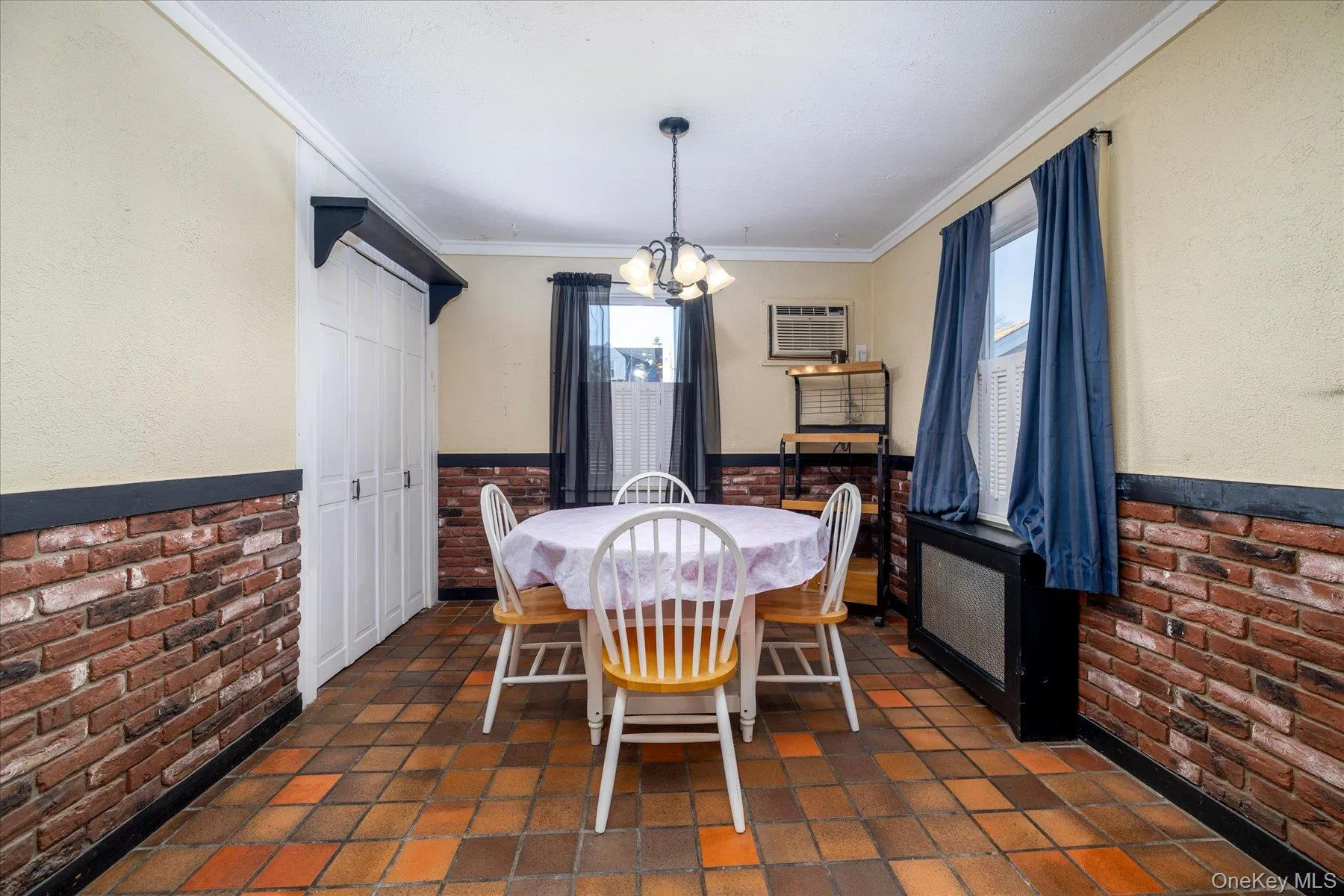 1558 9th Street, West Babylon, NY, 2 Bedrooms Bedrooms, 5 Rooms Rooms,1 BathroomBathrooms,Residential Lease,For Rent,9th,0,978735 1558 9th Street, West Babylon, NY, 2 Bedrooms Bedrooms, 5 Rooms Rooms,1 BathroomBathrooms,Residential Lease,For Rent,9th,0,978735