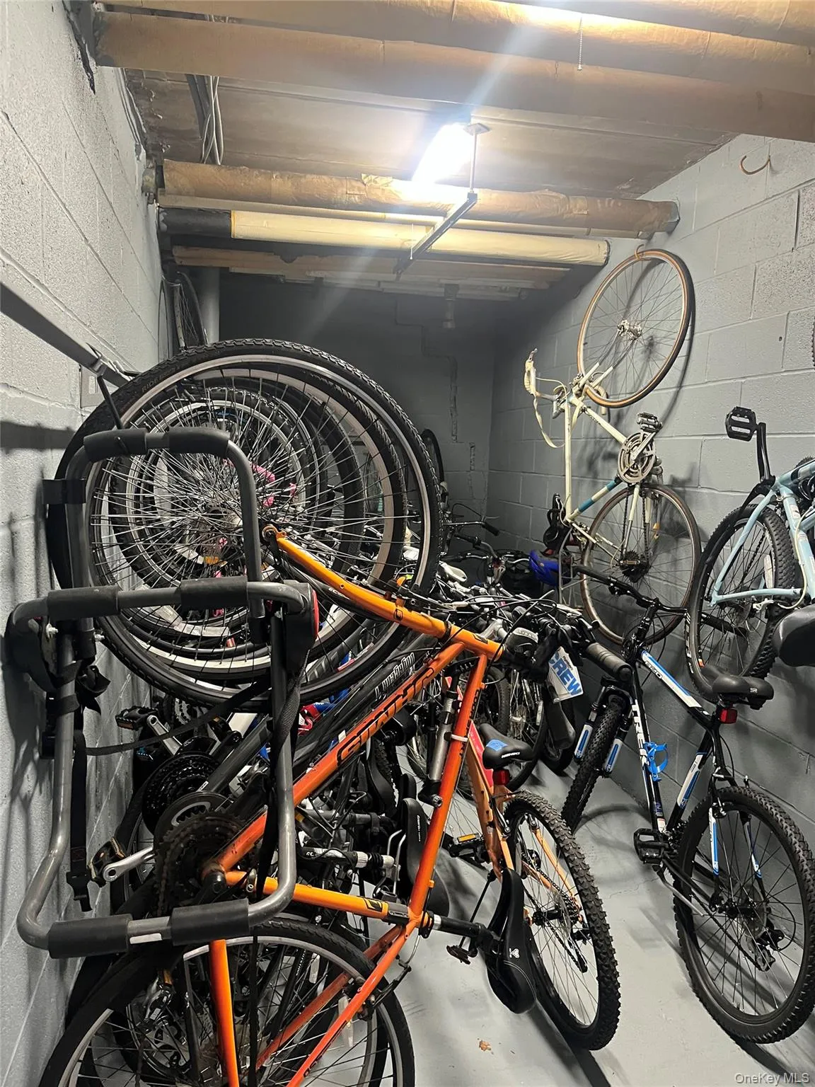 Bike room Bike room