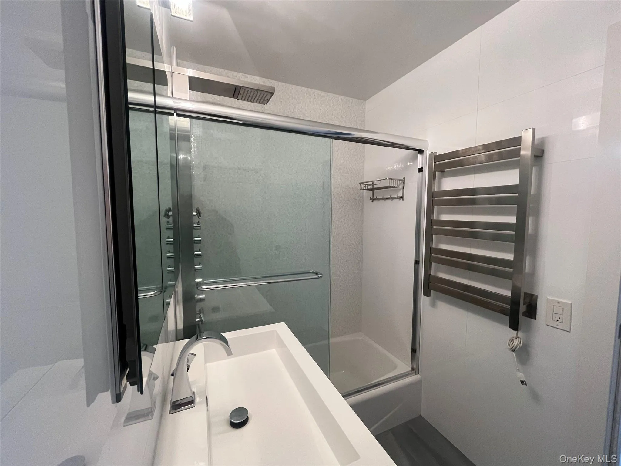 666 Pelham Road, New Rochelle, NY, 1 Bedroom Bedrooms, 3 Rooms Rooms,1 BathroomBathrooms,Residential Lease,For Rent,Pelham,0,978742 666 Pelham Road, New Rochelle, NY, 1 Bedroom Bedrooms, 3 Rooms Rooms,1 BathroomBathrooms,Residential Lease,For Rent,Pelham,0,978742