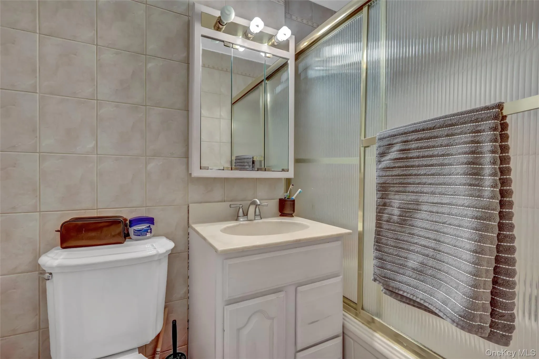 20 Wendell Street, Hempstead, NY, 1 Bedroom Bedrooms, 3 Rooms Rooms,1 BathroomBathrooms,Residential,For Rent,Wendell,0,978746 20 Wendell Street, Hempstead, NY, 1 Bedroom Bedrooms, 3 Rooms Rooms,1 BathroomBathrooms,Residential,For Rent,Wendell,0,978746