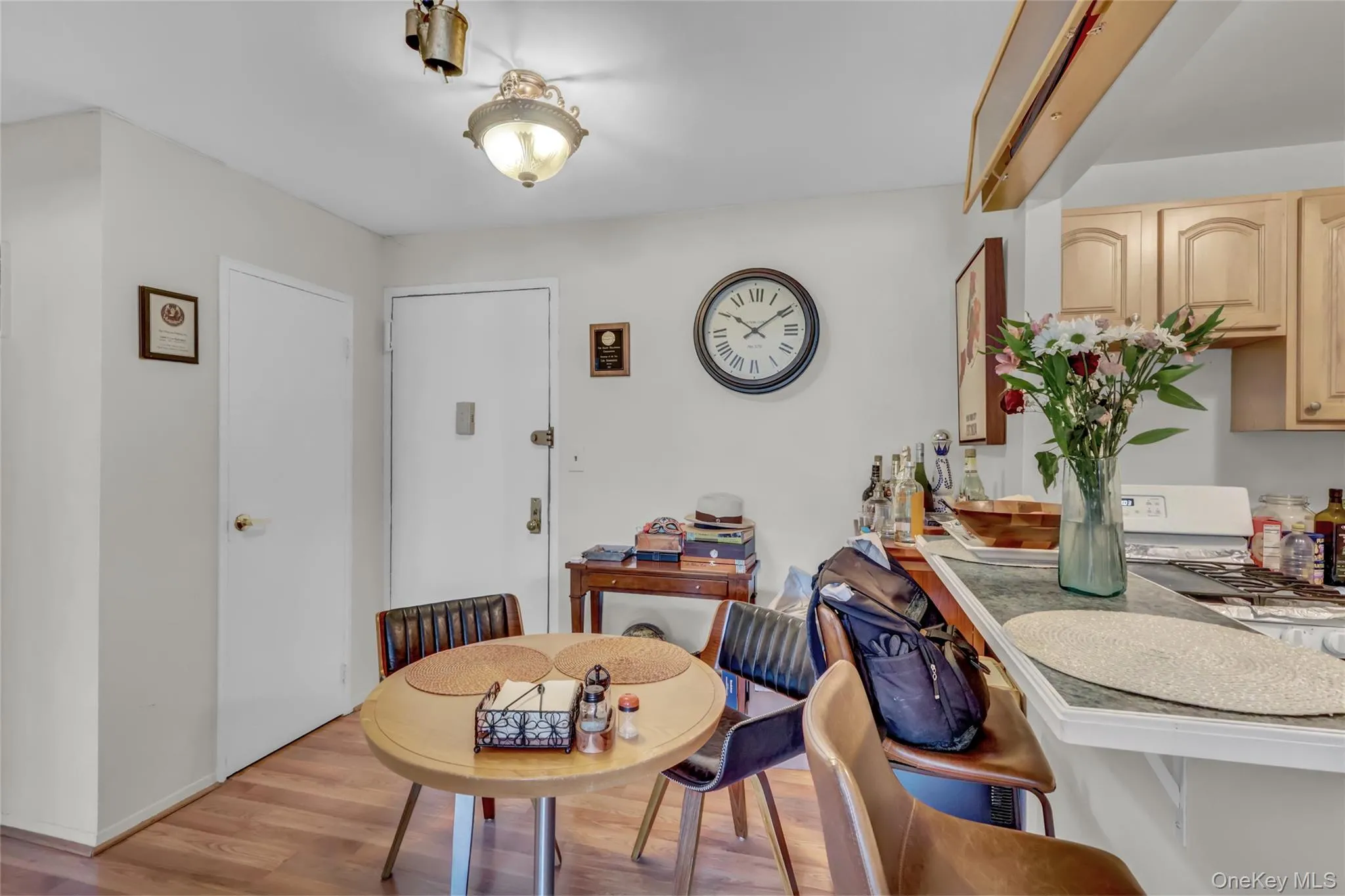 20 Wendell Street, Hempstead, NY, 1 Bedroom Bedrooms, 3 Rooms Rooms,1 BathroomBathrooms,Residential,For Rent,Wendell,0,978746 20 Wendell Street, Hempstead, NY, 1 Bedroom Bedrooms, 3 Rooms Rooms,1 BathroomBathrooms,Residential,For Rent,Wendell,0,978746