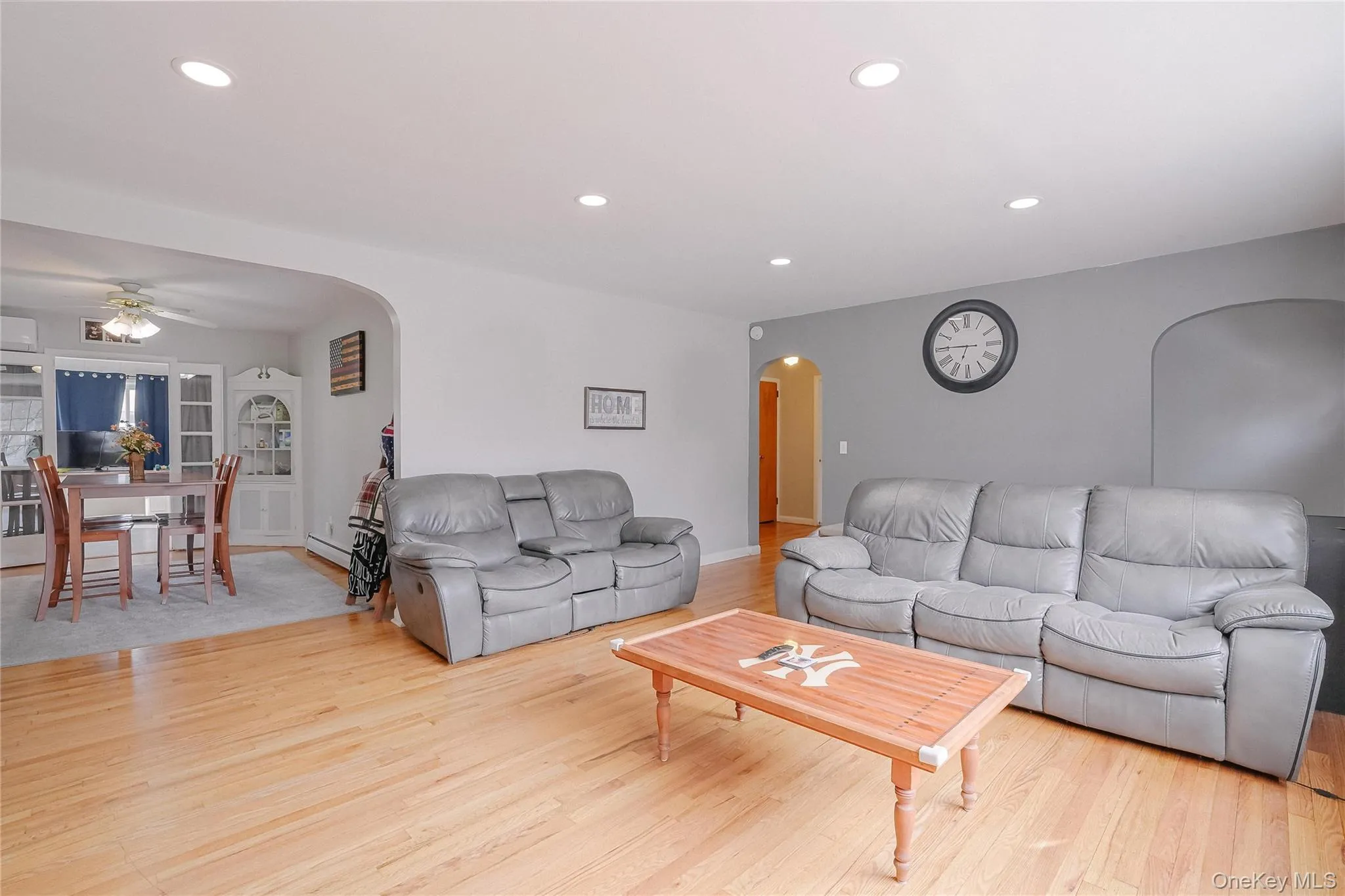 5 Mary Avenue, Ulster, NY, 3 Bedrooms Bedrooms, 6 Rooms Rooms,1 BathroomBathrooms,Residential,For Rent,Mary,0,978752 5 Mary Avenue, Ulster, NY, 3 Bedrooms Bedrooms, 6 Rooms Rooms,1 BathroomBathrooms,Residential,For Rent,Mary,0,978752