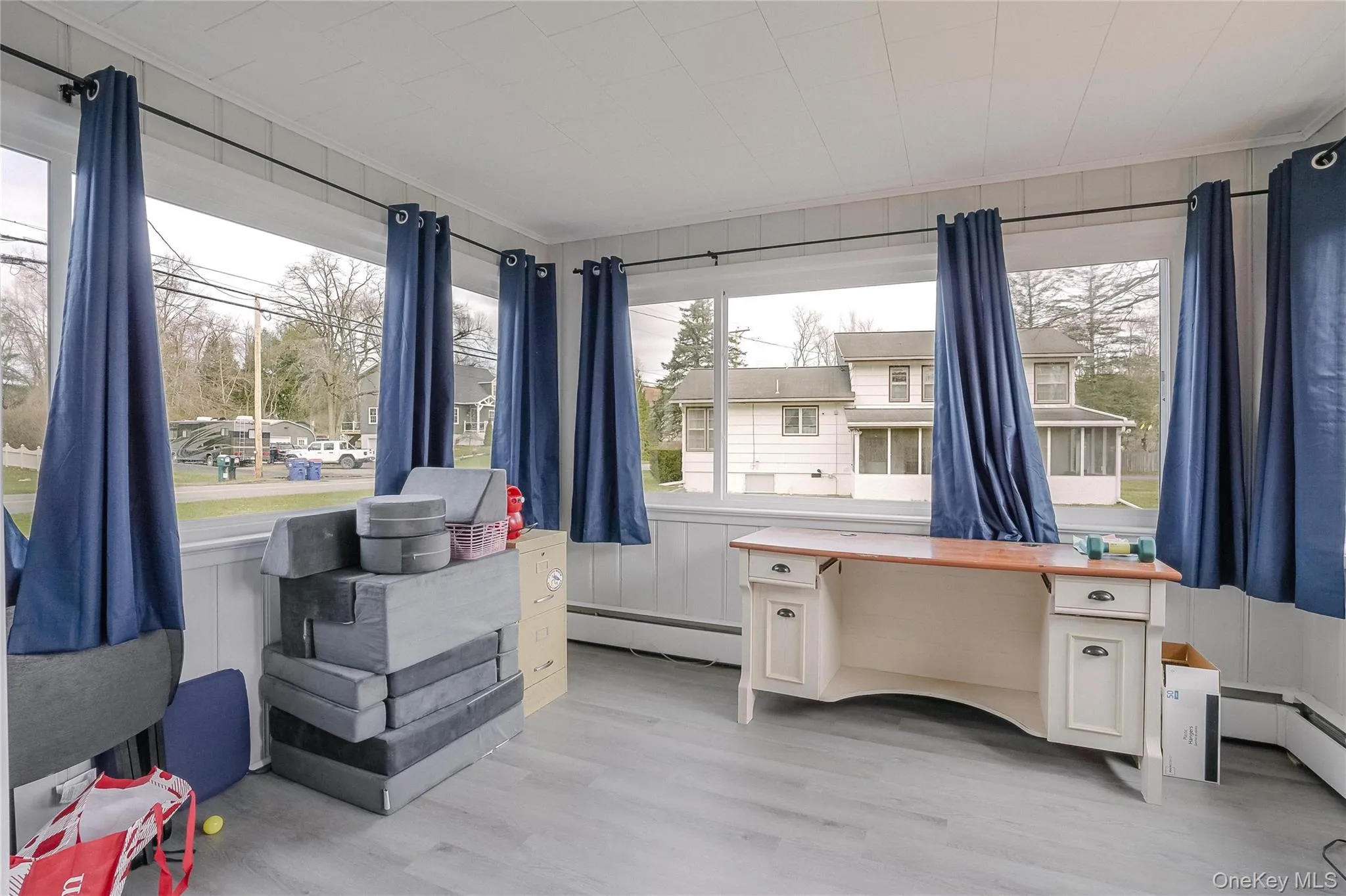 5 Mary Avenue, Ulster, NY, 3 Bedrooms Bedrooms, 6 Rooms Rooms,1 BathroomBathrooms,Residential,For Rent,Mary,0,978752 5 Mary Avenue, Ulster, NY, 3 Bedrooms Bedrooms, 6 Rooms Rooms,1 BathroomBathrooms,Residential,For Rent,Mary,0,978752
