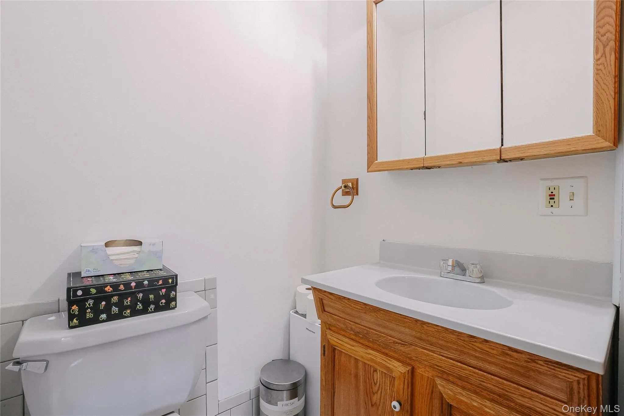 5 Mary Avenue, Ulster, NY, 3 Bedrooms Bedrooms, 6 Rooms Rooms,1 BathroomBathrooms,Residential,For Rent,Mary,0,978752 5 Mary Avenue, Ulster, NY, 3 Bedrooms Bedrooms, 6 Rooms Rooms,1 BathroomBathrooms,Residential,For Rent,Mary,0,978752