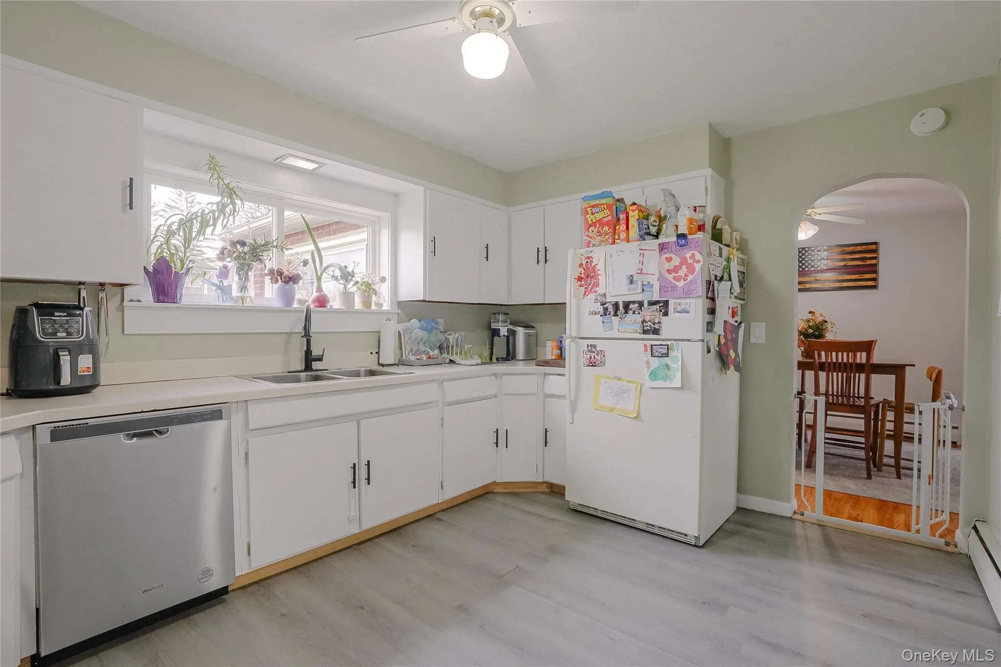 5 Mary Avenue, Ulster, NY, 3 Bedrooms Bedrooms, 6 Rooms Rooms,1 BathroomBathrooms,Residential,For Rent,Mary,0,978752 5 Mary Avenue, Ulster, NY, 3 Bedrooms Bedrooms, 6 Rooms Rooms,1 BathroomBathrooms,Residential,For Rent,Mary,0,978752