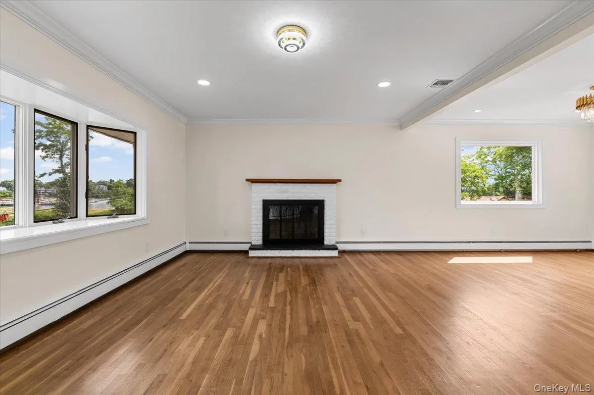 12 Deans Lane, Oyster Bay, NY, 4 Bedrooms Bedrooms, 8 Rooms Rooms,3 BathroomsBathrooms,Residential,For Rent,Deans,0,978767 12 Deans Lane, Oyster Bay, NY, 4 Bedrooms Bedrooms, 8 Rooms Rooms,3 BathroomsBathrooms,Residential,For Rent,Deans,0,978767
