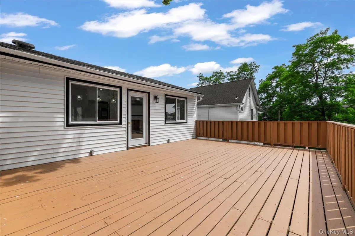 12 Deans Lane, Oyster Bay, NY, 4 Bedrooms Bedrooms, 8 Rooms Rooms,3 BathroomsBathrooms,Residential,For Rent,Deans,0,978767 12 Deans Lane, Oyster Bay, NY, 4 Bedrooms Bedrooms, 8 Rooms Rooms,3 BathroomsBathrooms,Residential,For Rent,Deans,0,978767