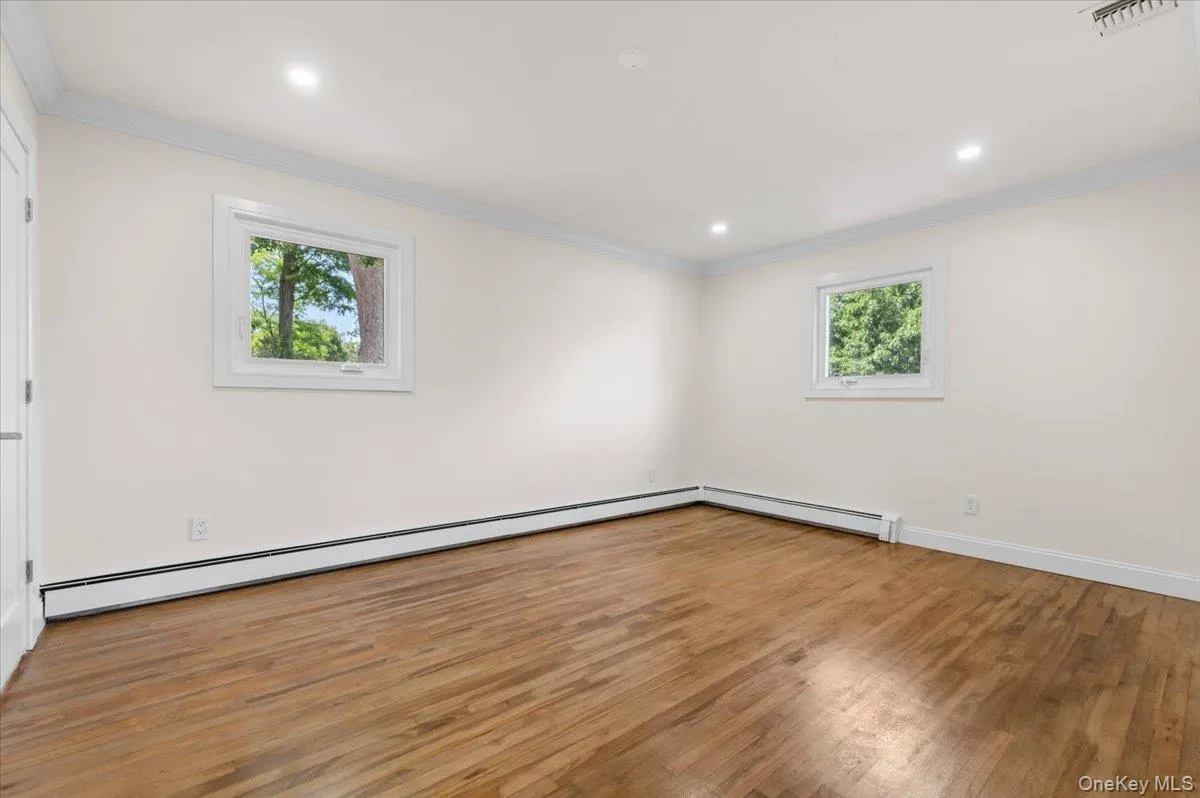 12 Deans Lane, Oyster Bay, NY, 4 Bedrooms Bedrooms, 8 Rooms Rooms,3 BathroomsBathrooms,Residential,For Rent,Deans,0,978767 12 Deans Lane, Oyster Bay, NY, 4 Bedrooms Bedrooms, 8 Rooms Rooms,3 BathroomsBathrooms,Residential,For Rent,Deans,0,978767