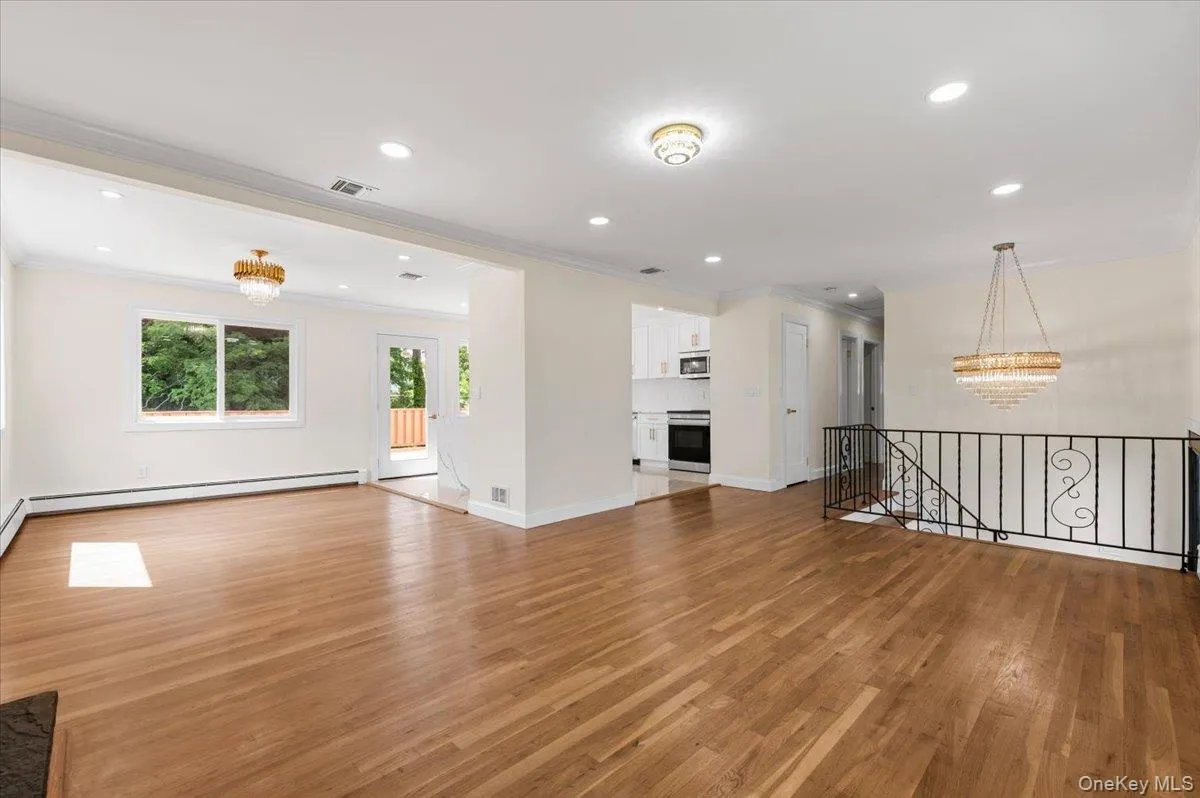 12 Deans Lane, Oyster Bay, NY, 4 Bedrooms Bedrooms, 8 Rooms Rooms,3 BathroomsBathrooms,Residential,For Rent,Deans,0,978767 12 Deans Lane, Oyster Bay, NY, 4 Bedrooms Bedrooms, 8 Rooms Rooms,3 BathroomsBathrooms,Residential,For Rent,Deans,0,978767